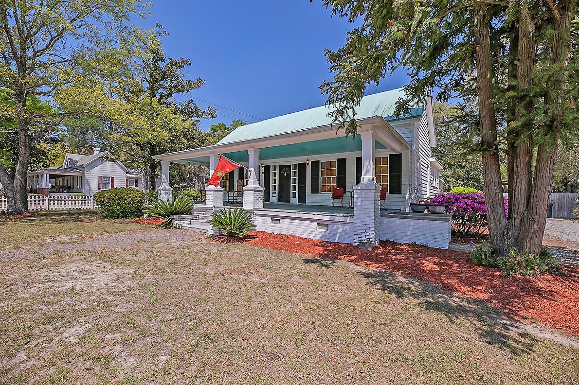 401 Black St, Walterboro SC  29488-4310 exterior