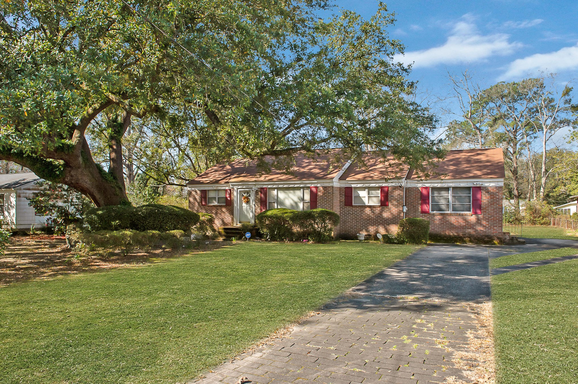 5539 Flanders Ave, Charleston, SC 29406-3413