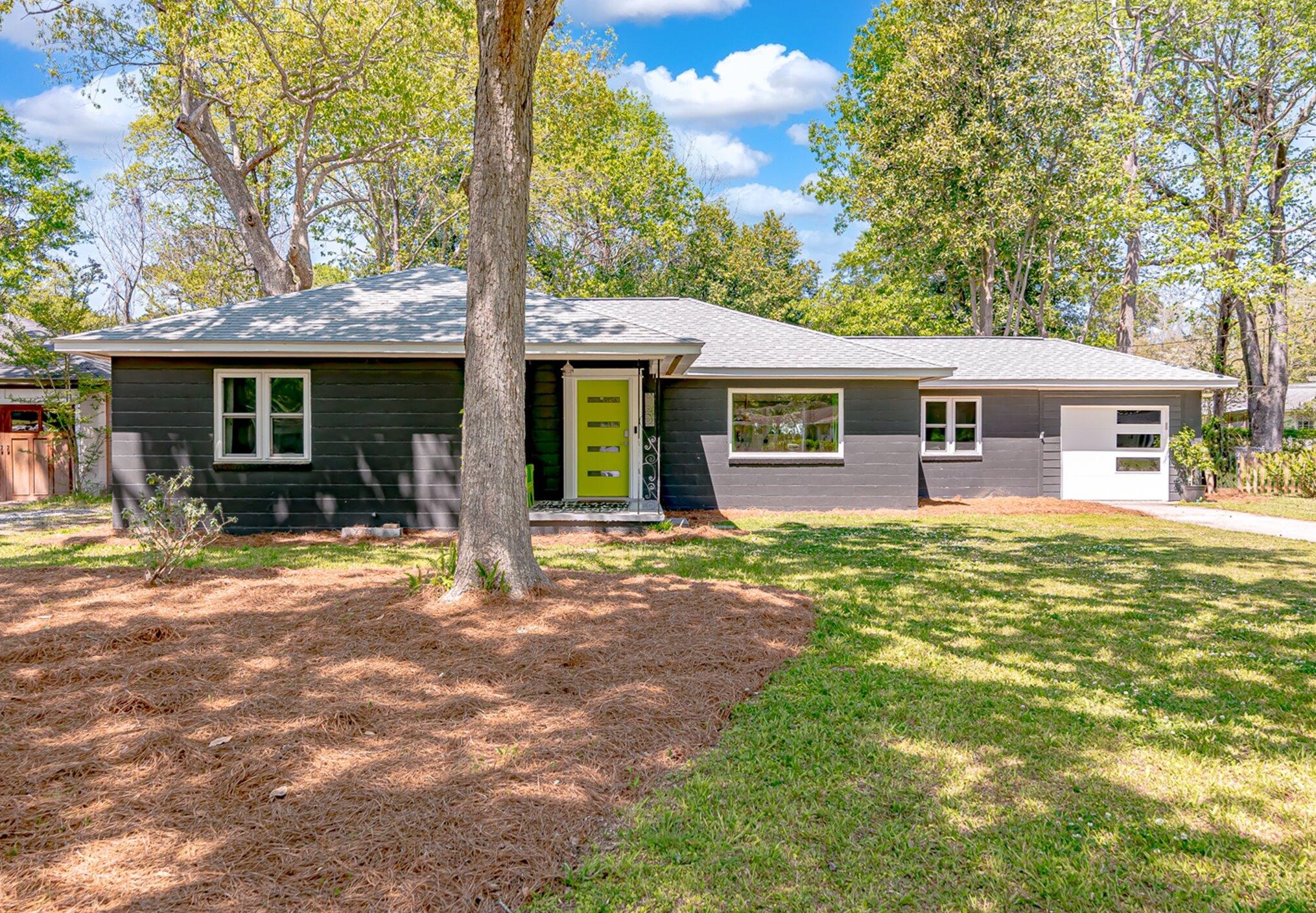 1332 Sherwood Dr, Charleston, SC 29407-6679