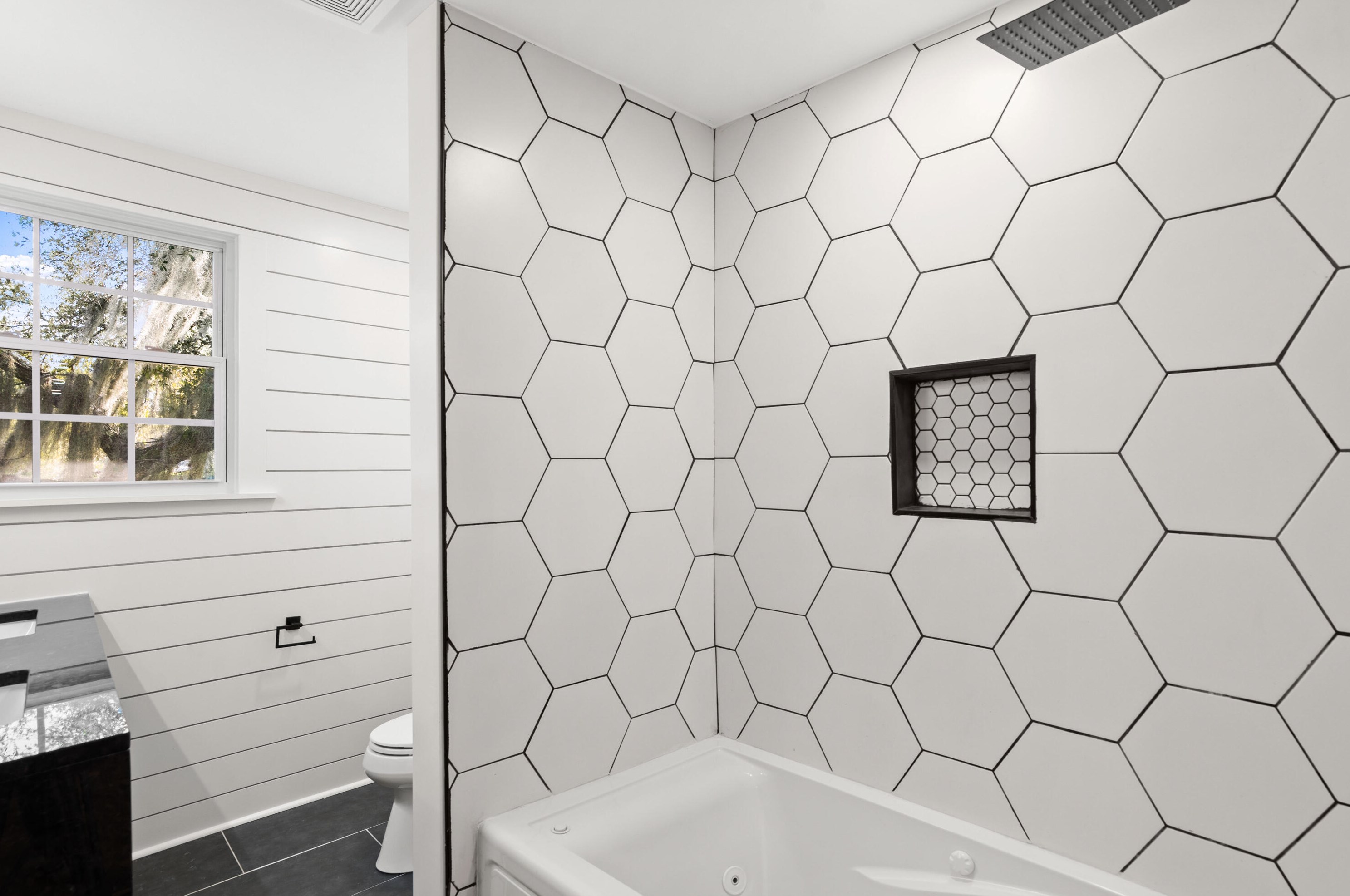 404 Parkdale Dr, Charleston SC  29414-4908 exterior