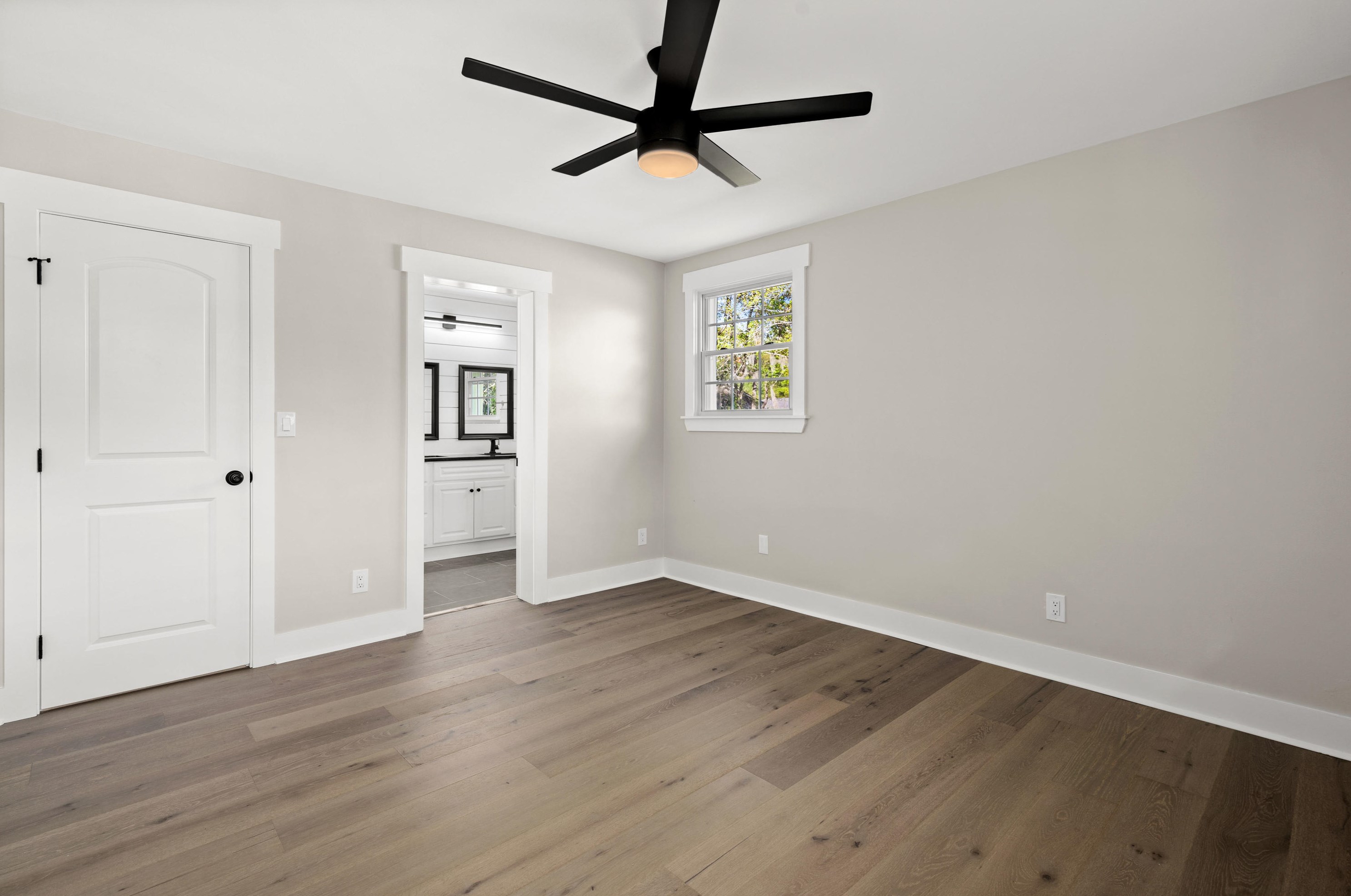 404 Parkdale Dr, Charleston SC  29414-4908 exterior