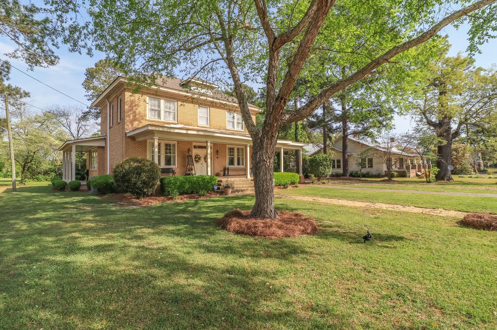 440 Hampton St, Felderville, SC 29047-9381