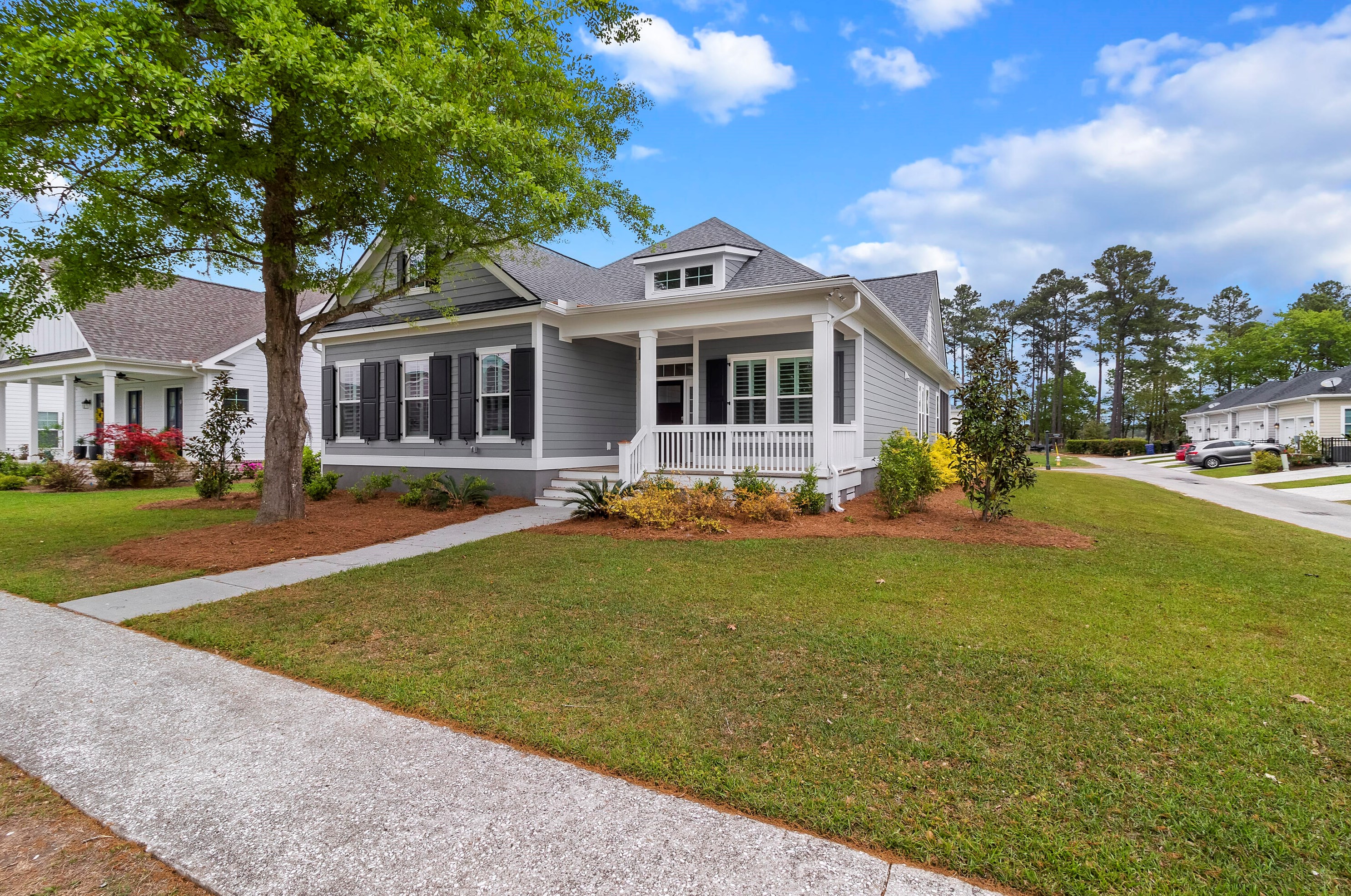 4009 Berberis Ln, Ravenel, SC 29470