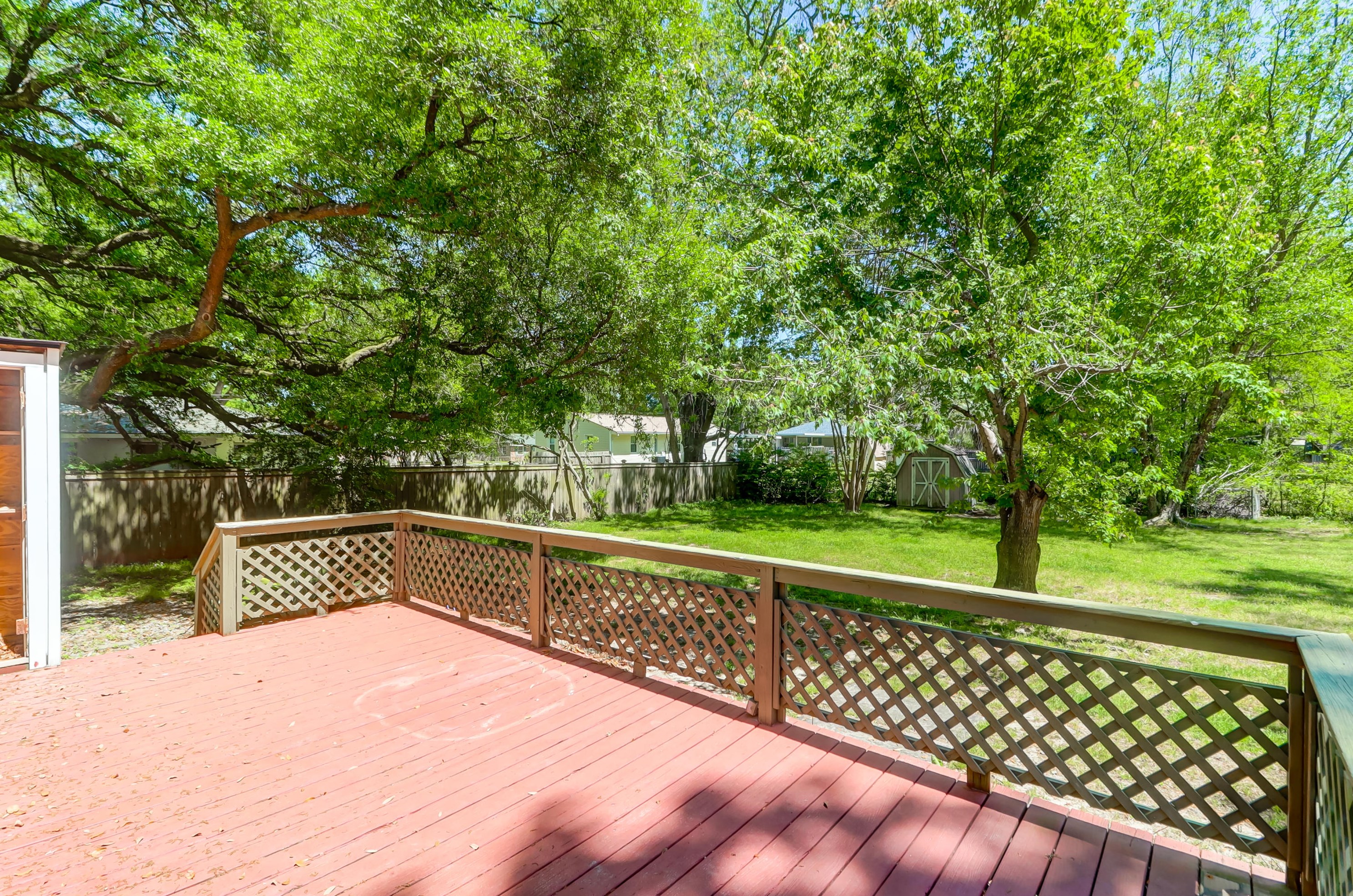 728 Melrose Dr, Charleston SC  29414-5506 exterior