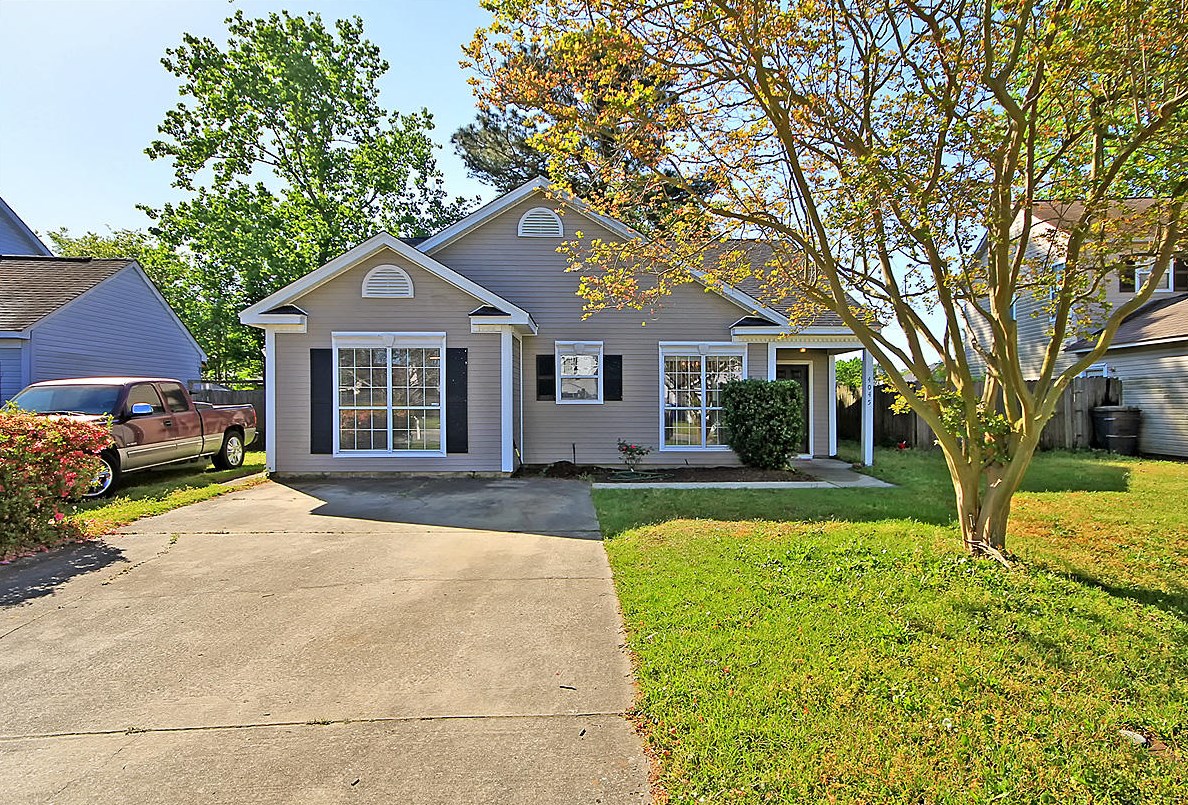 4045 Napoleon Dr, Charleston SC  29418-6819 exterior