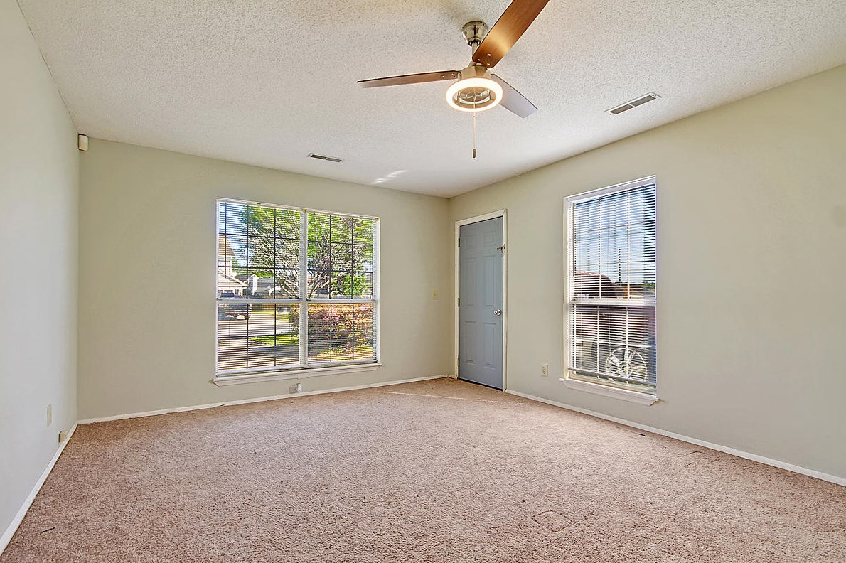 4045 Napoleon Dr, Charleston SC  29418-6819 exterior