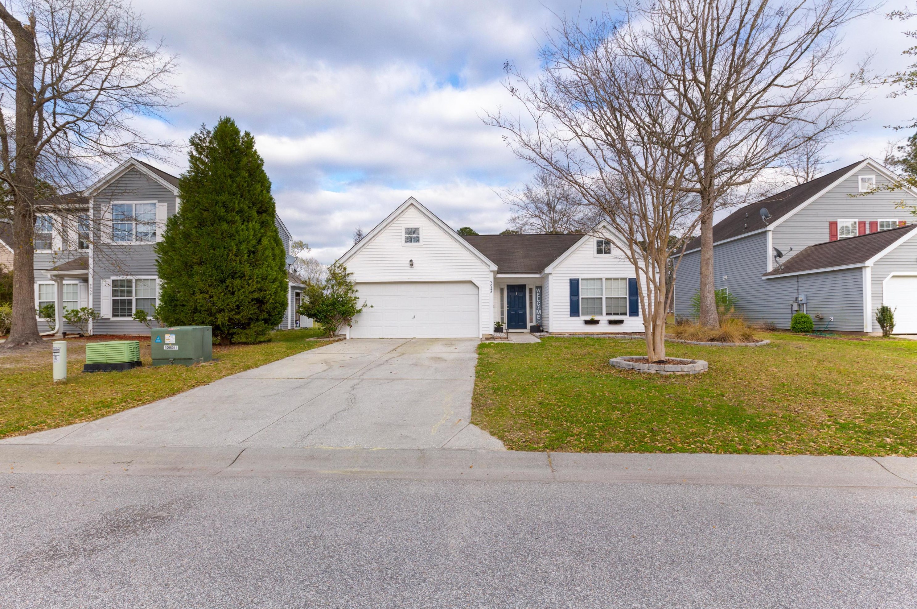 9028 Greenbriar Dr, Summerville, SC 29485-8855