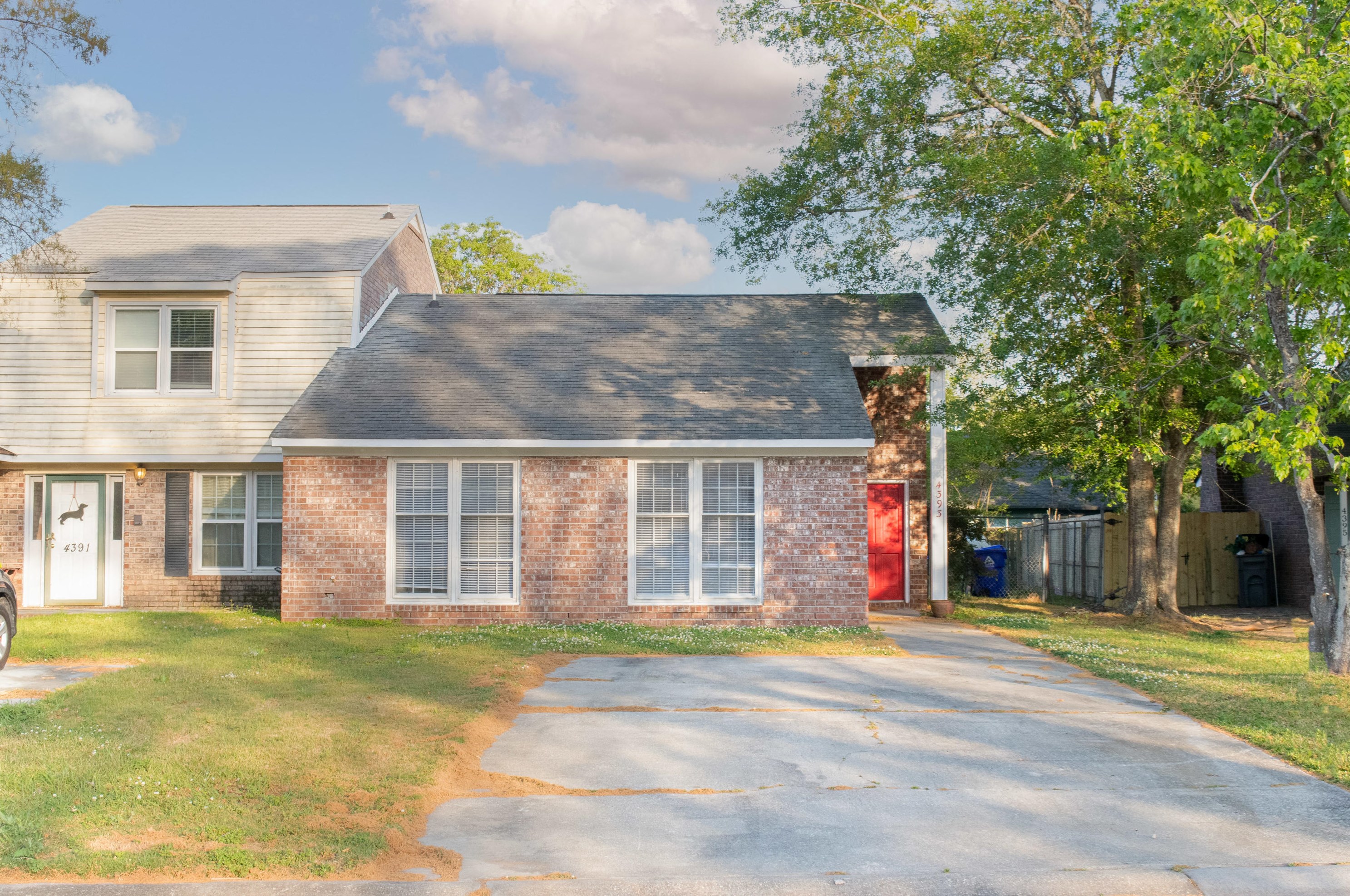 4393 Melanie Ct, Charleston, SC 29418-5414