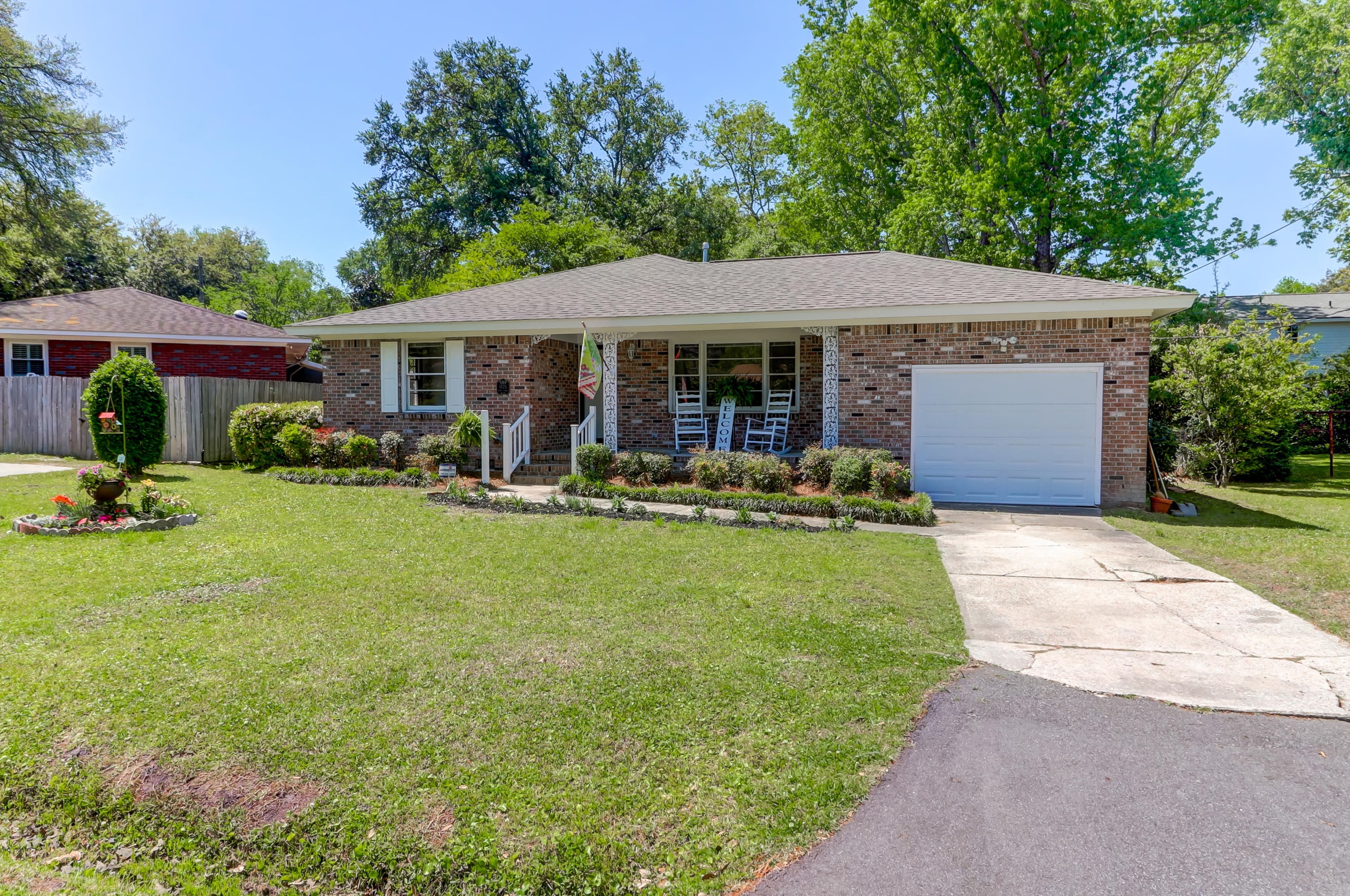 1525 Derby St, Charleston, SC 29407-3920