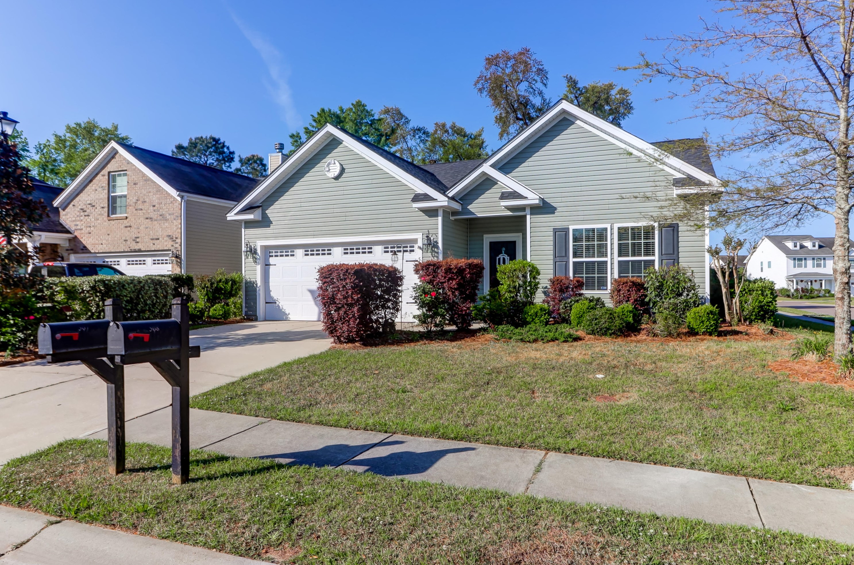 507 Crossland Dr, Moncks Corner, SC 29461-8888