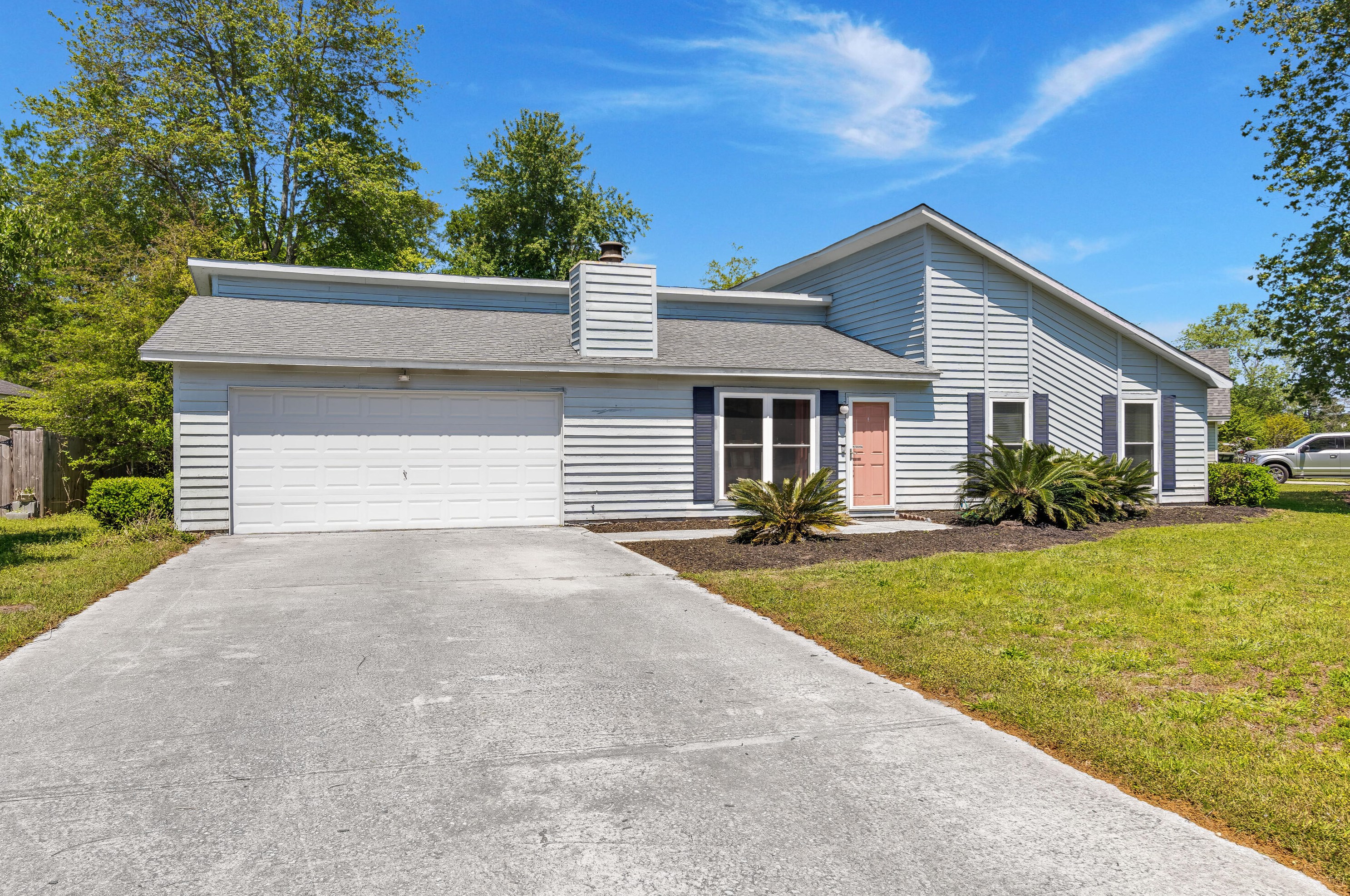 100 Baldwin Ln, Summerville, SC 29483-7711