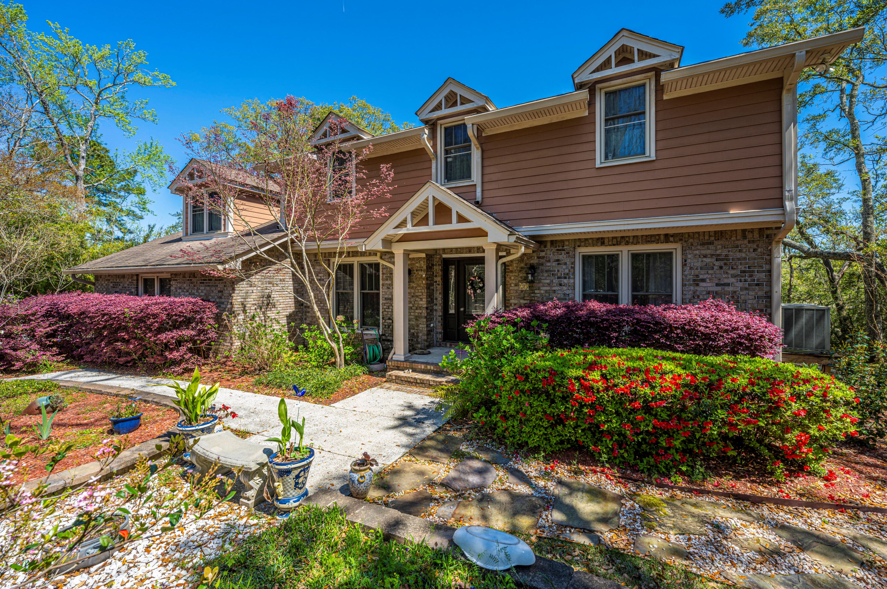 23 Buckingham Dr, Charleston, SC 29407-3421