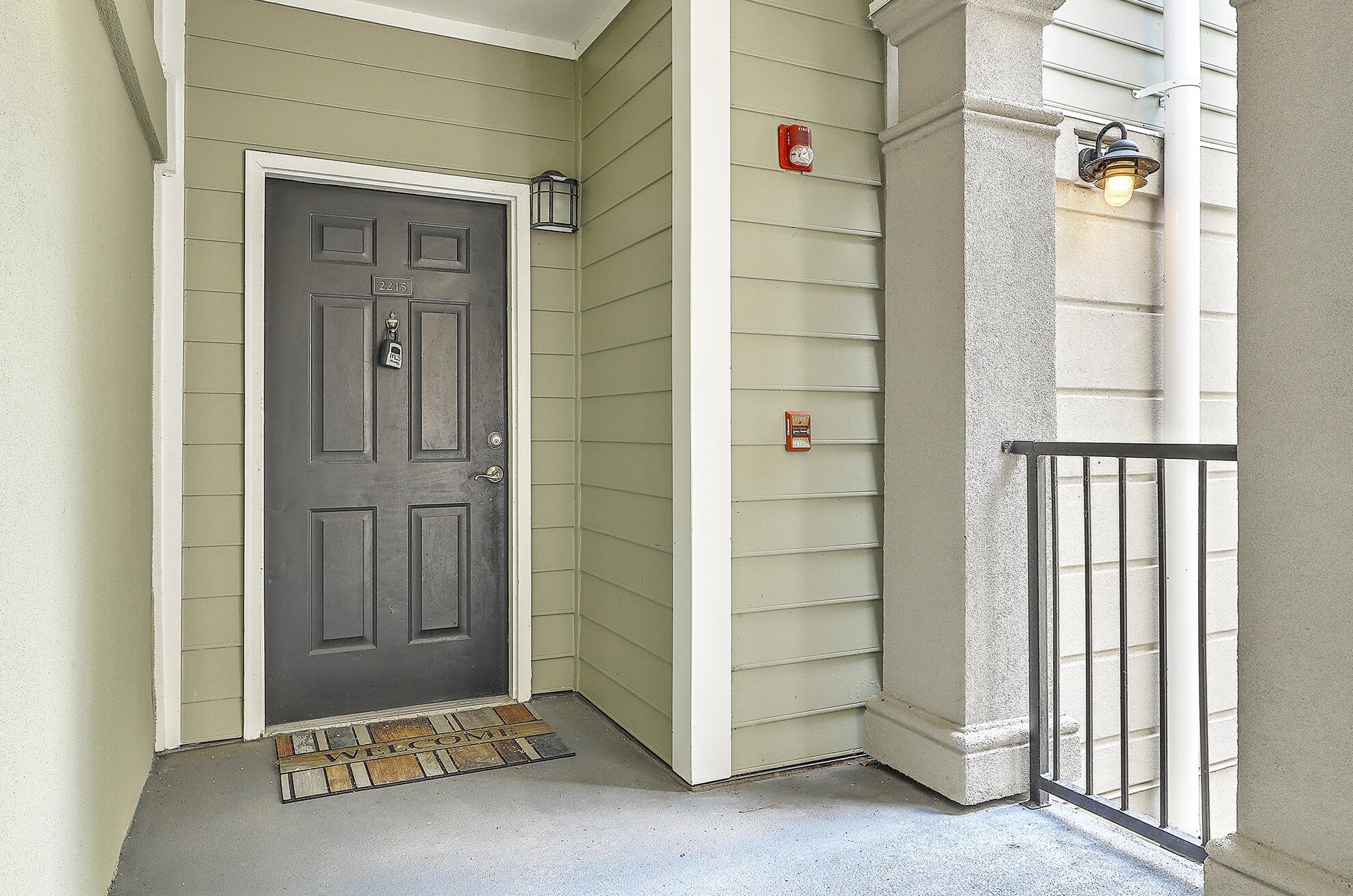 2215 Telfair Way, Charleston SC  29412-2330 exterior
