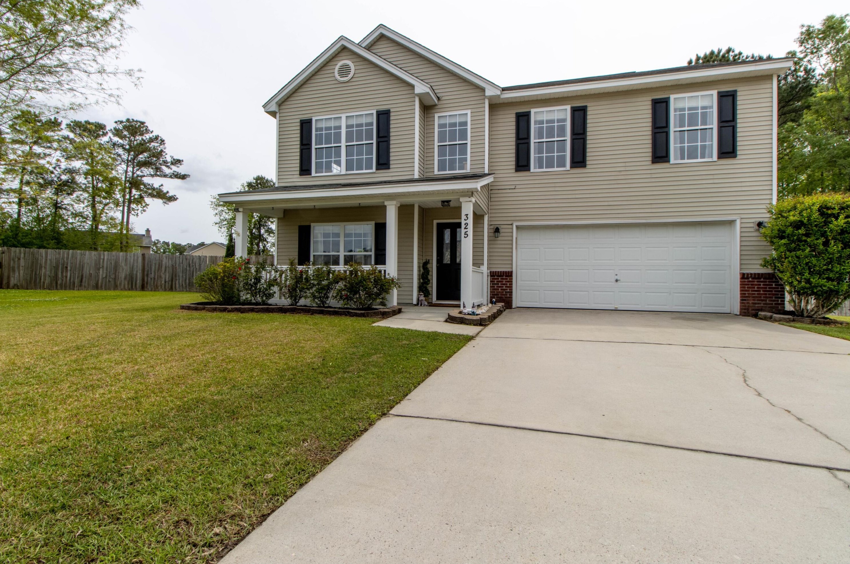 325 Edenton Rd, Charleston, SC 29445-9646