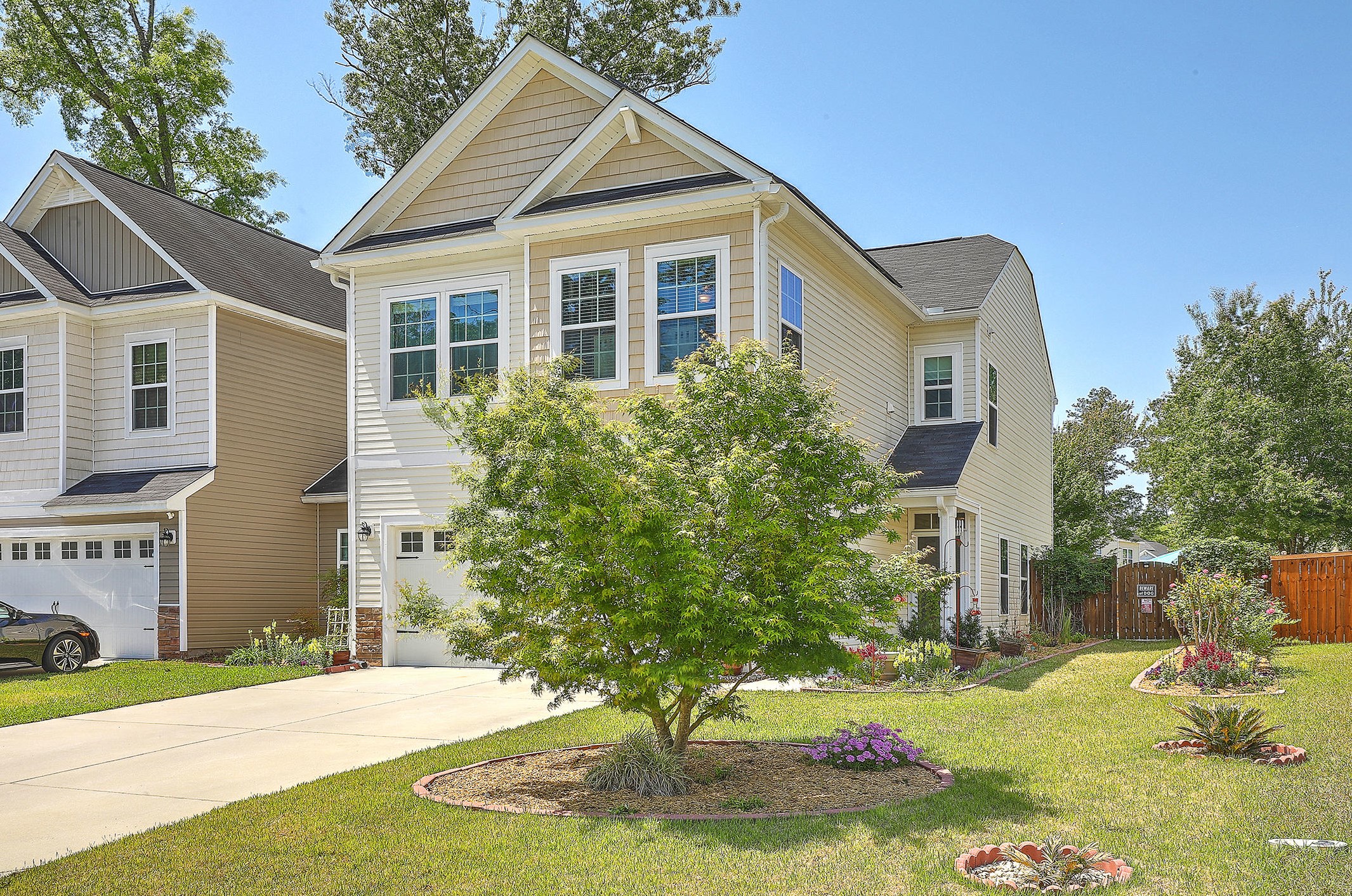 153 Dream St, Summerville, SC 29483-5592