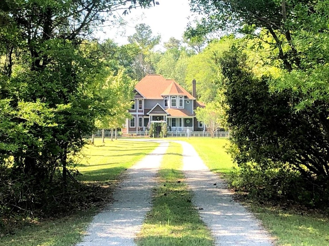 1366 Zion Rd, Dorchester, SC 29437
