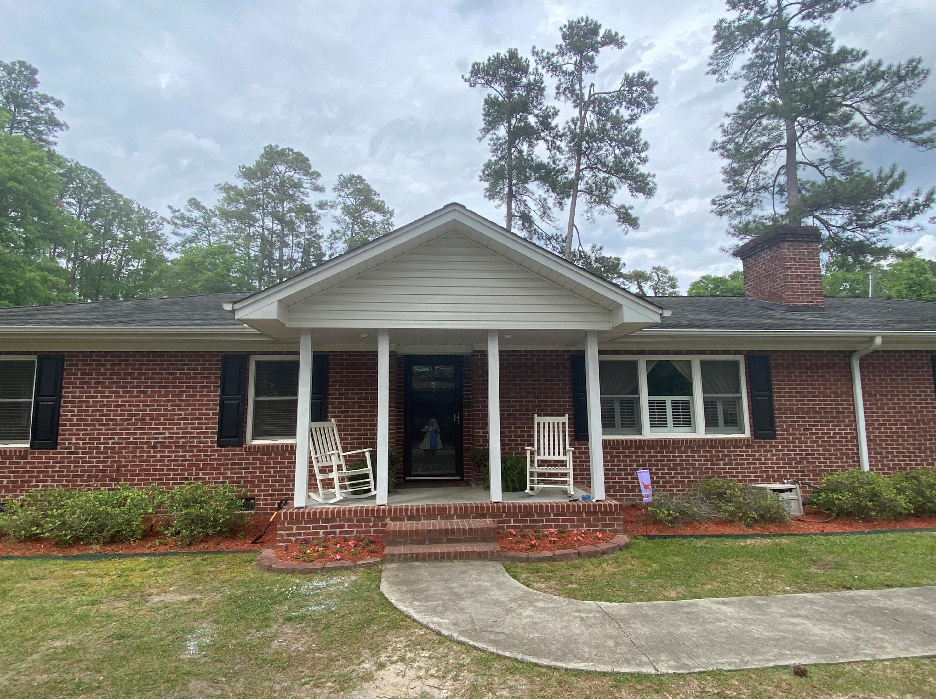 400 Ireland Hills Dr, Walterboro, SC 29488-3626