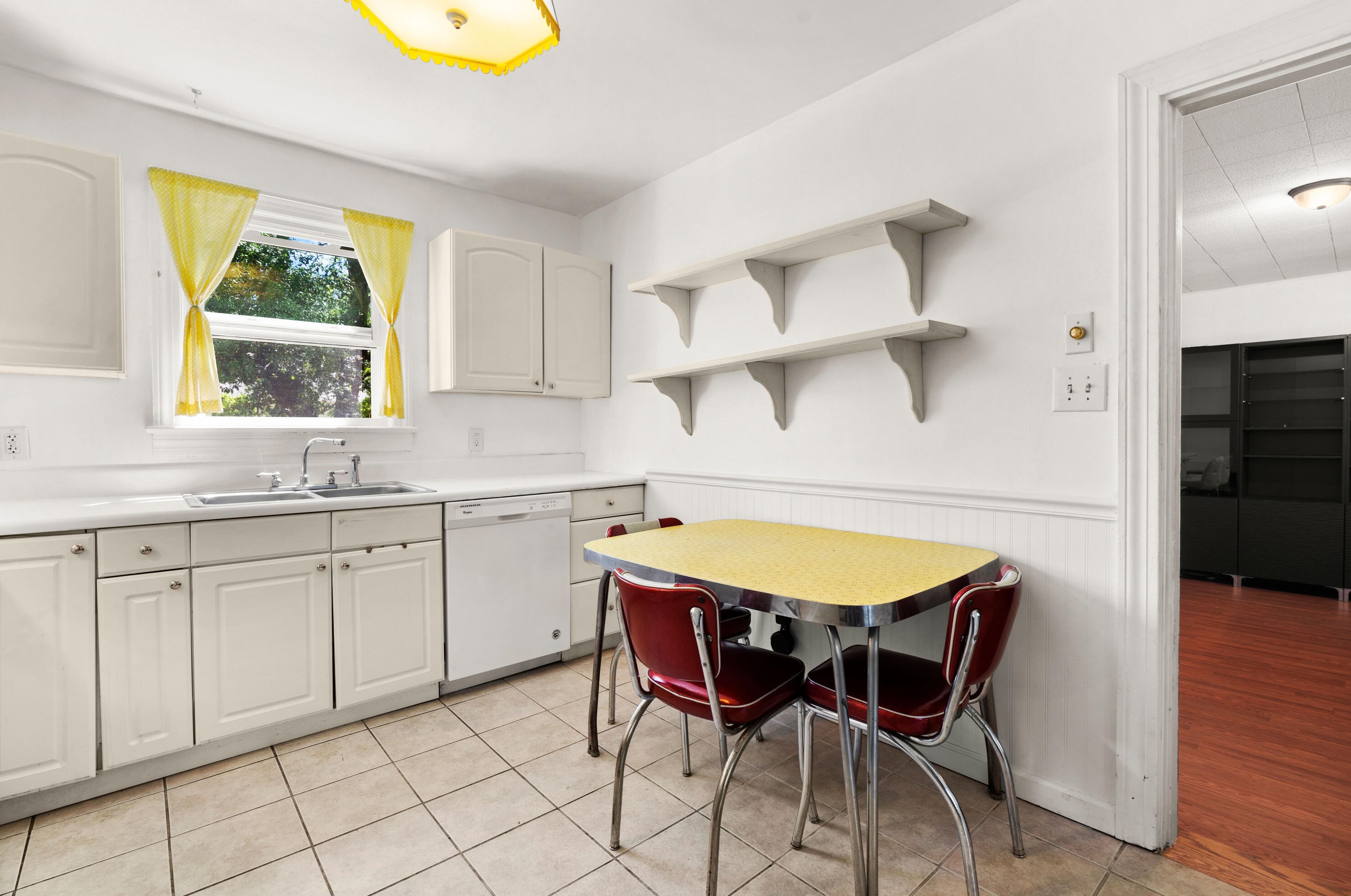 5014 Converse St, Charleston SC exterior