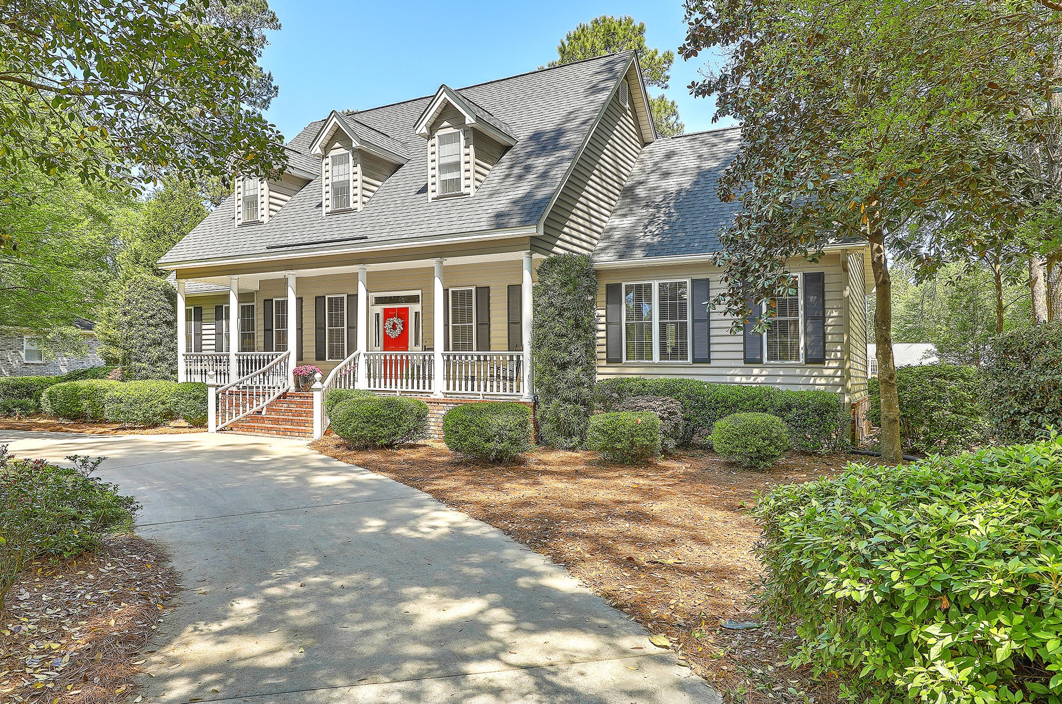 202 Gadsden St, Summerville, SC 29483-4367