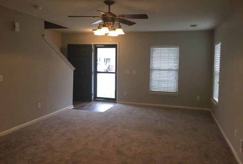 209 Avonshire Dr, Summerville SC  29483-7356 exterior