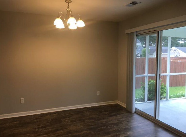 209 Avonshire Dr, Summerville SC  29483-7356 exterior