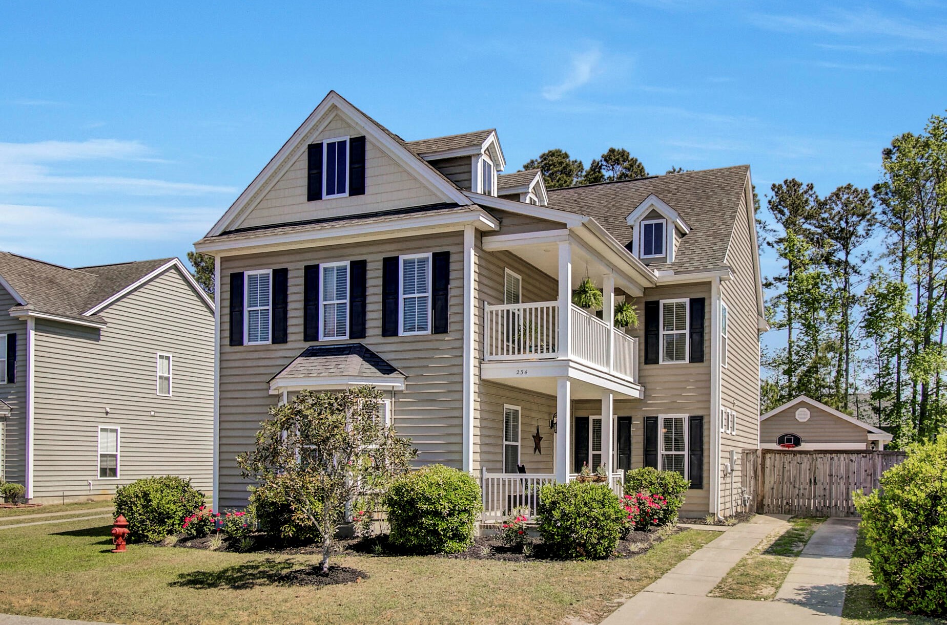 234 Cameron St, Summerville, SC 29483-5361