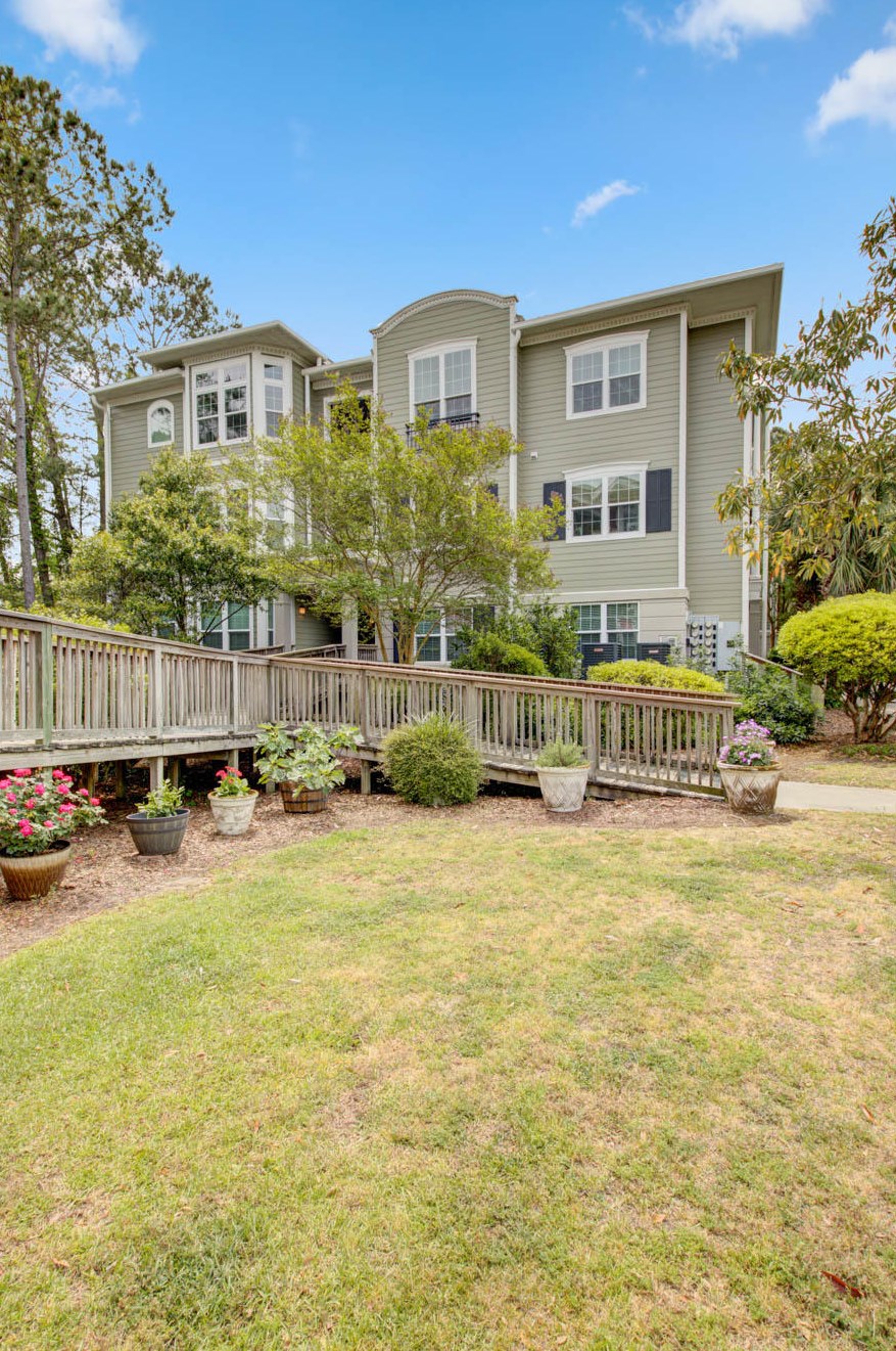 2221 Telfair Way, Charleston, SC 29412-2330