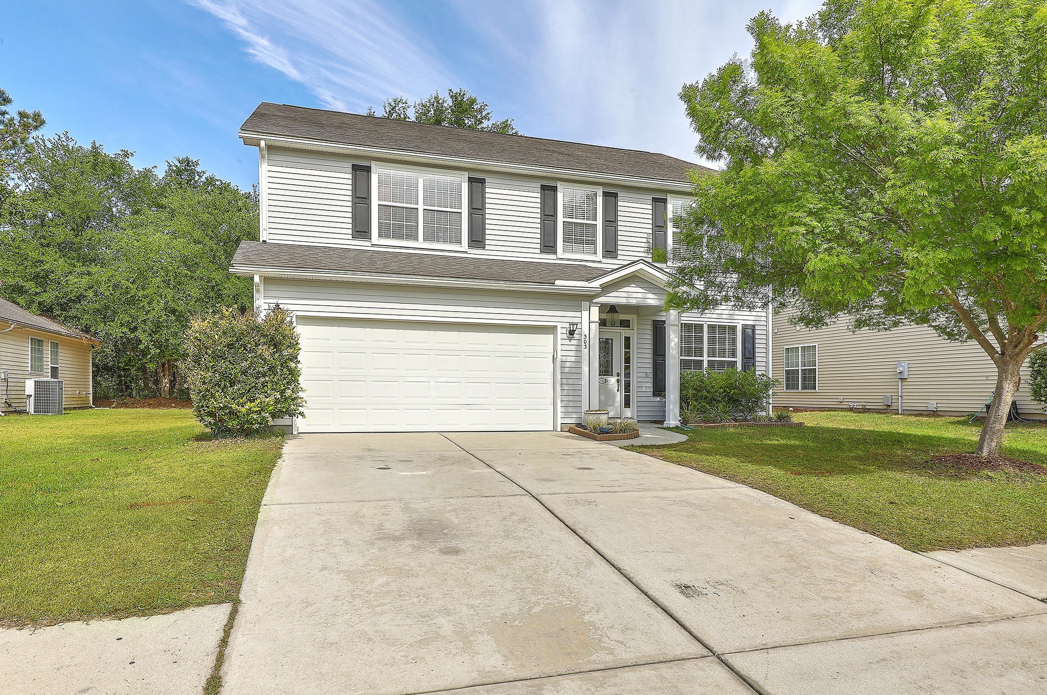 303 Sabal Palmetto Ct, Moncks Corner, SC 29461-8446