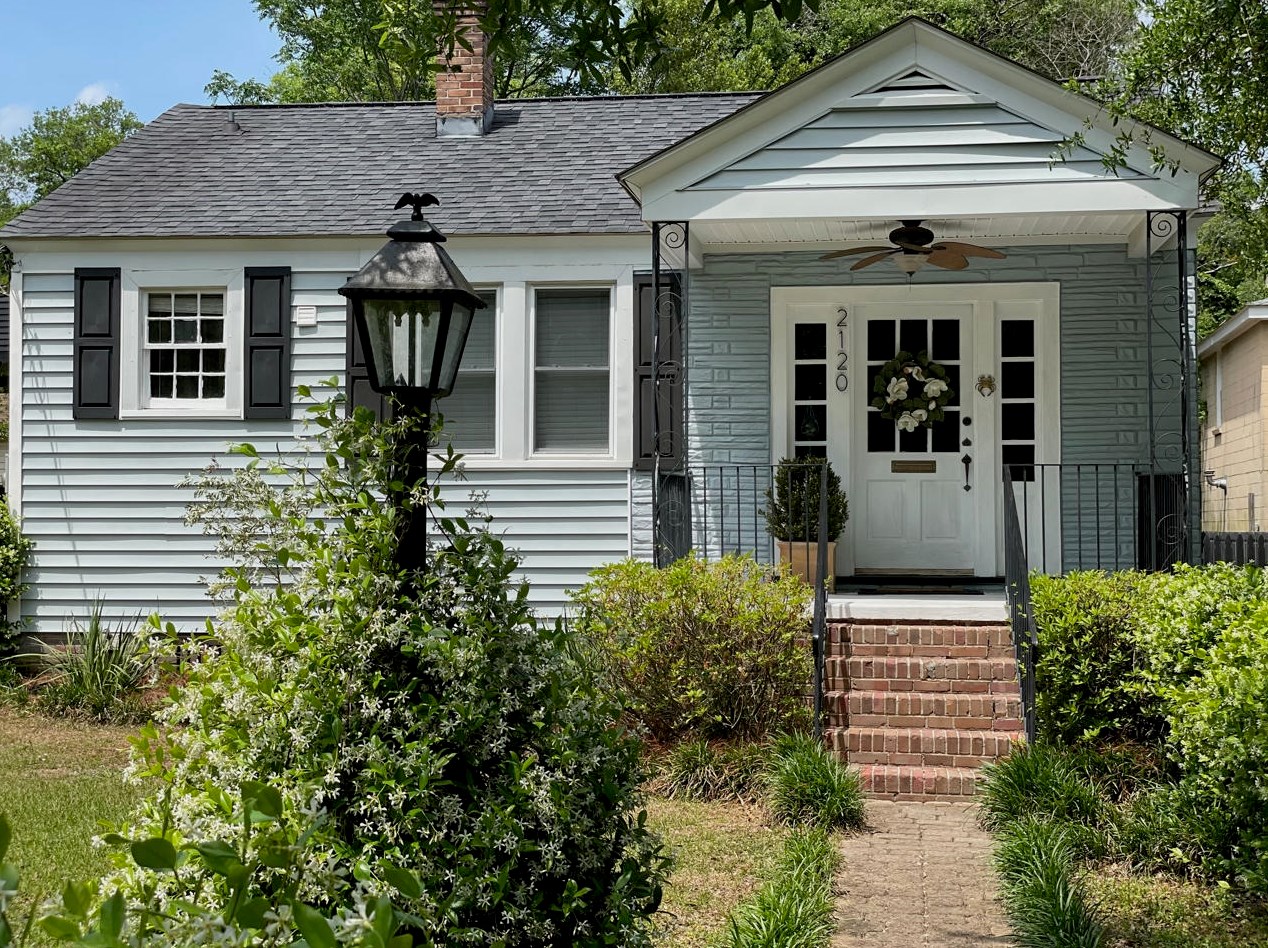 2120 Medway Rd, Charleston, SC 29412-2329