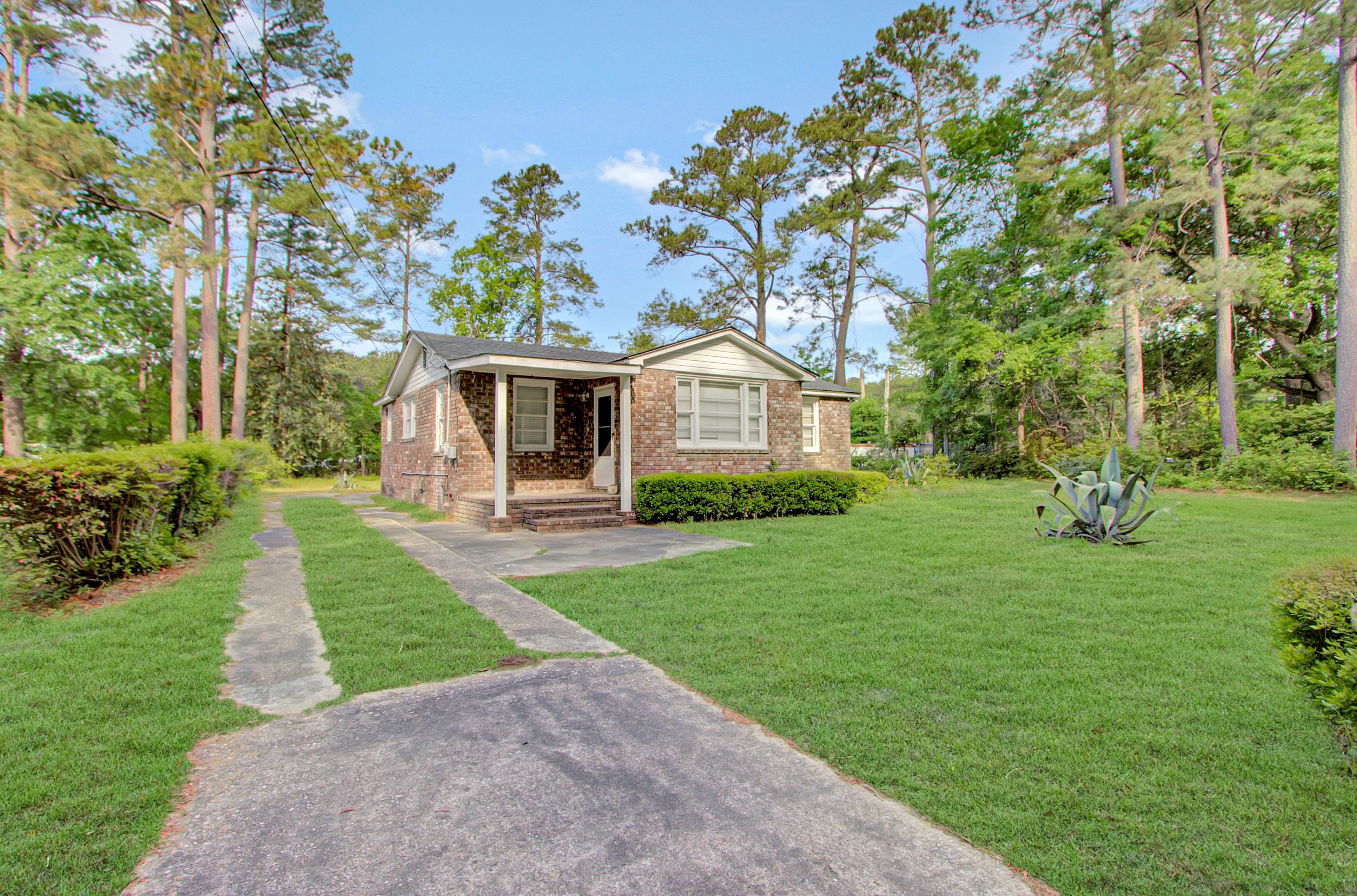 202 Atlantic St, Summerville, SC 29483-3222