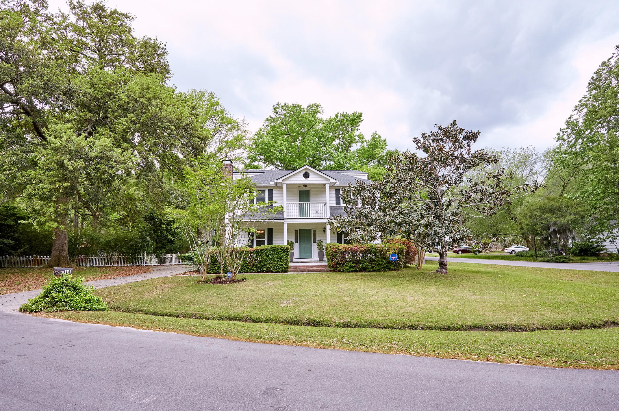 14 Westside Dr, Charleston, SC 29412-2544