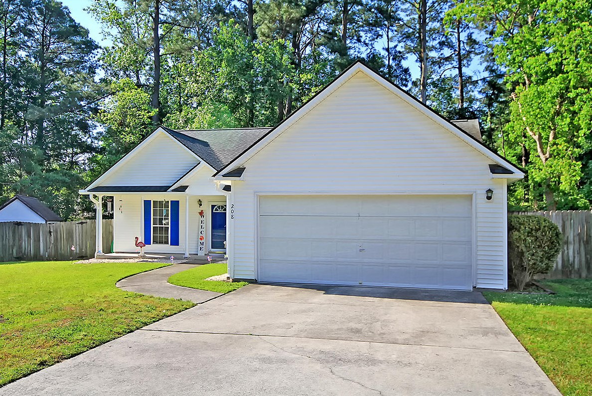 208 Oxford Way, Summerville, SC 29483-8216