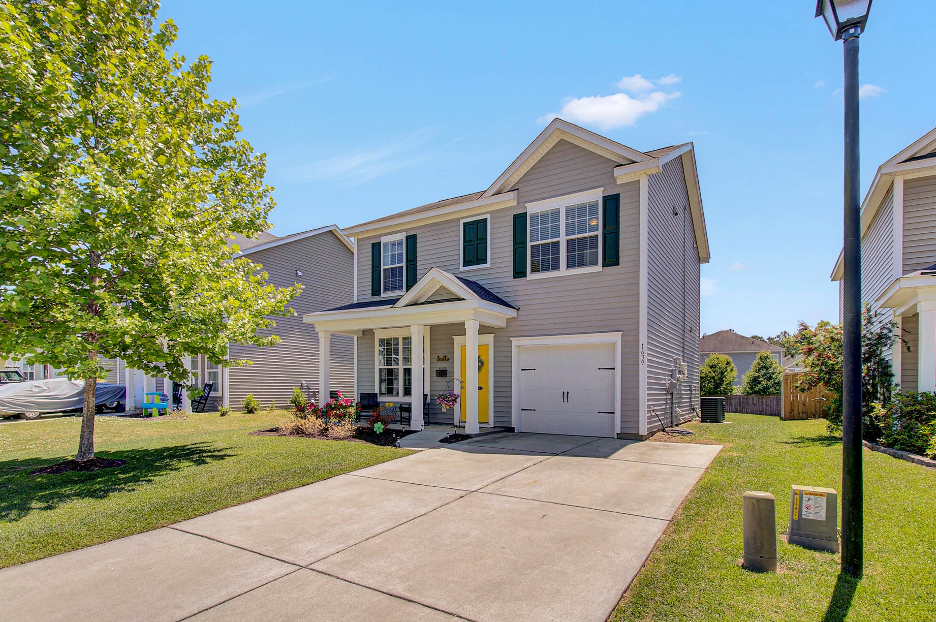 1639 Eider Down Dr, Summerville SC  29483-4528 exterior