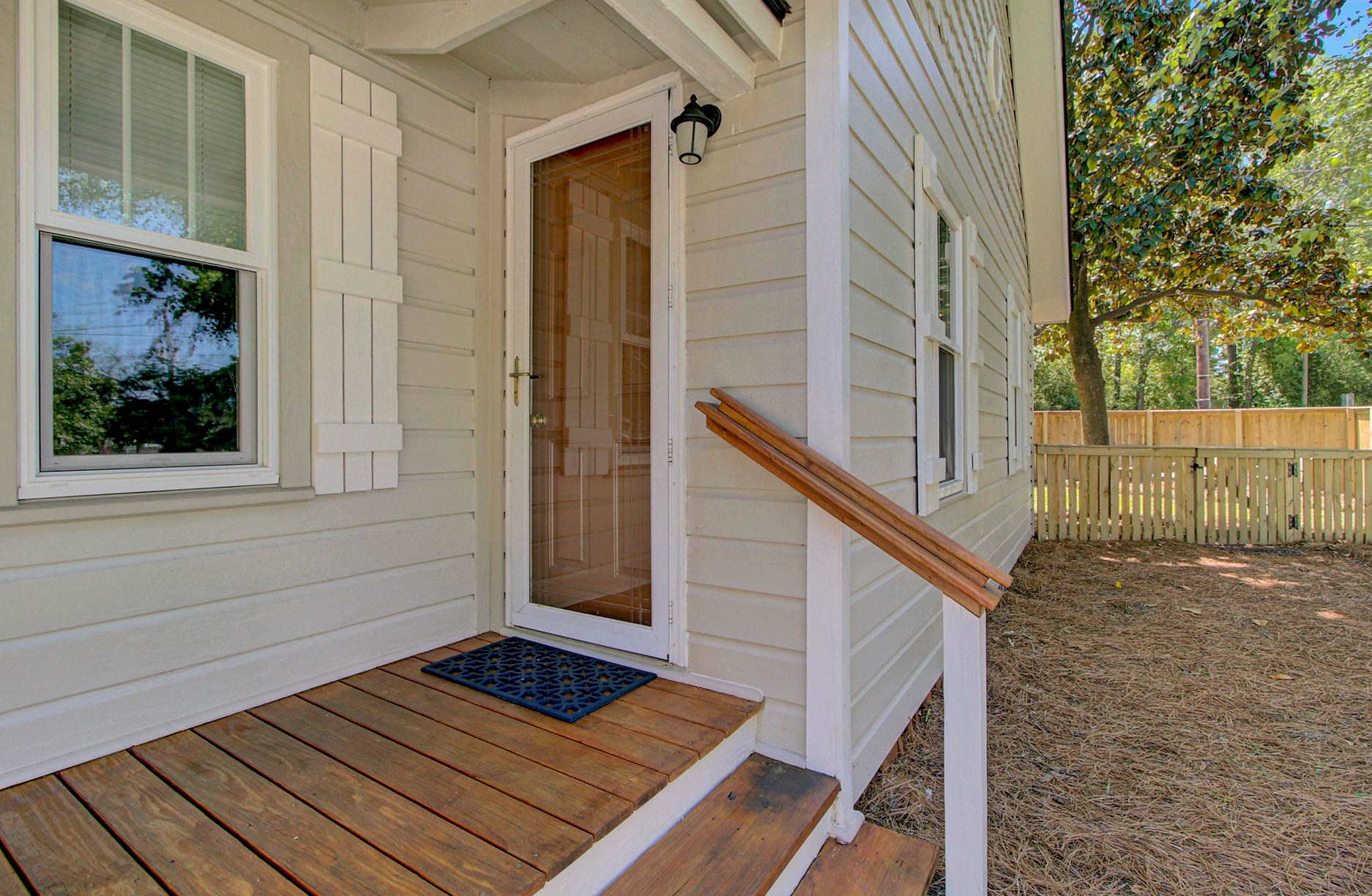 1706 Avalon Cir, Charleston SC  29407-3614 exterior