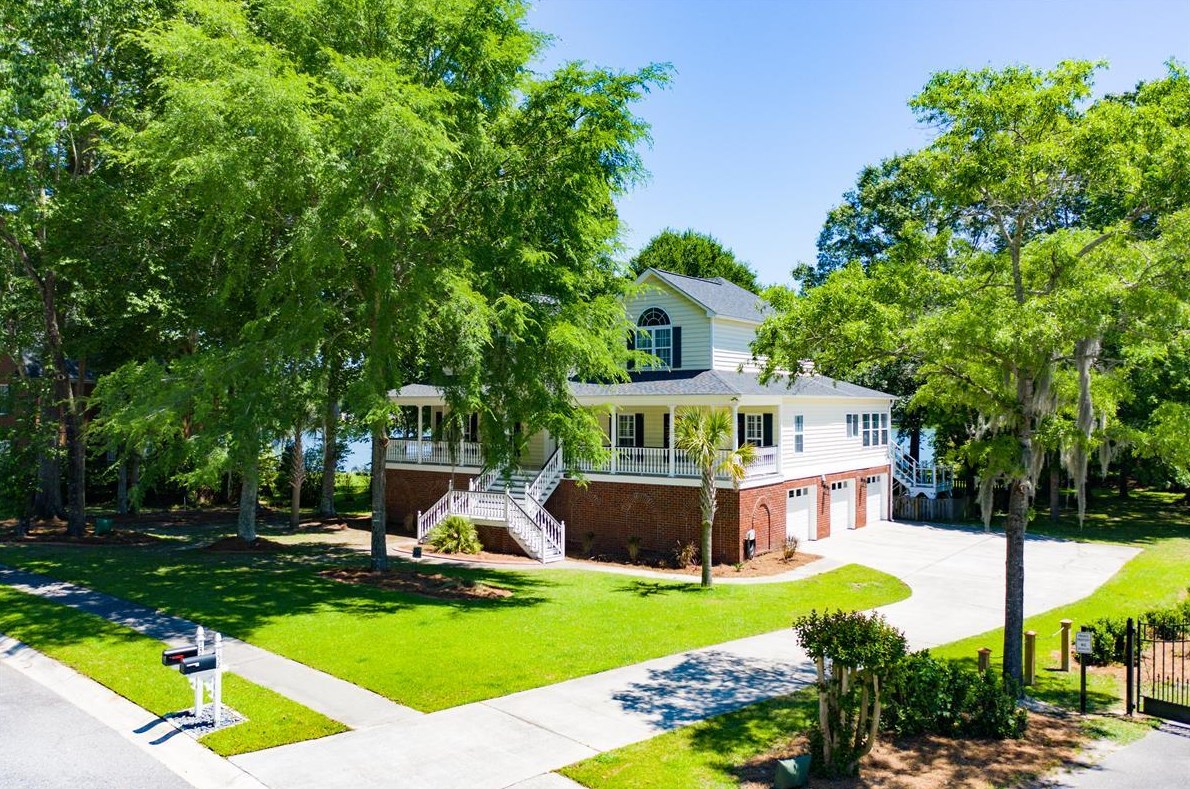 152 Loganberry Cir, Charleston, SC 29445-7240