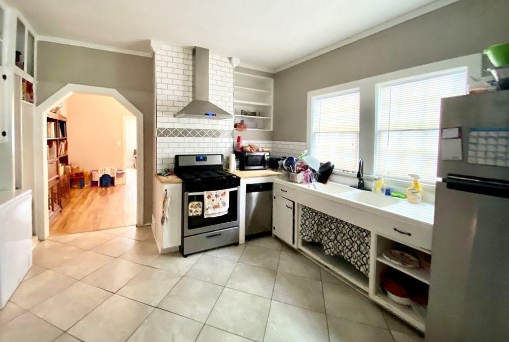 315 Gardner Blvd, Holly Hill, SC 29059-8240