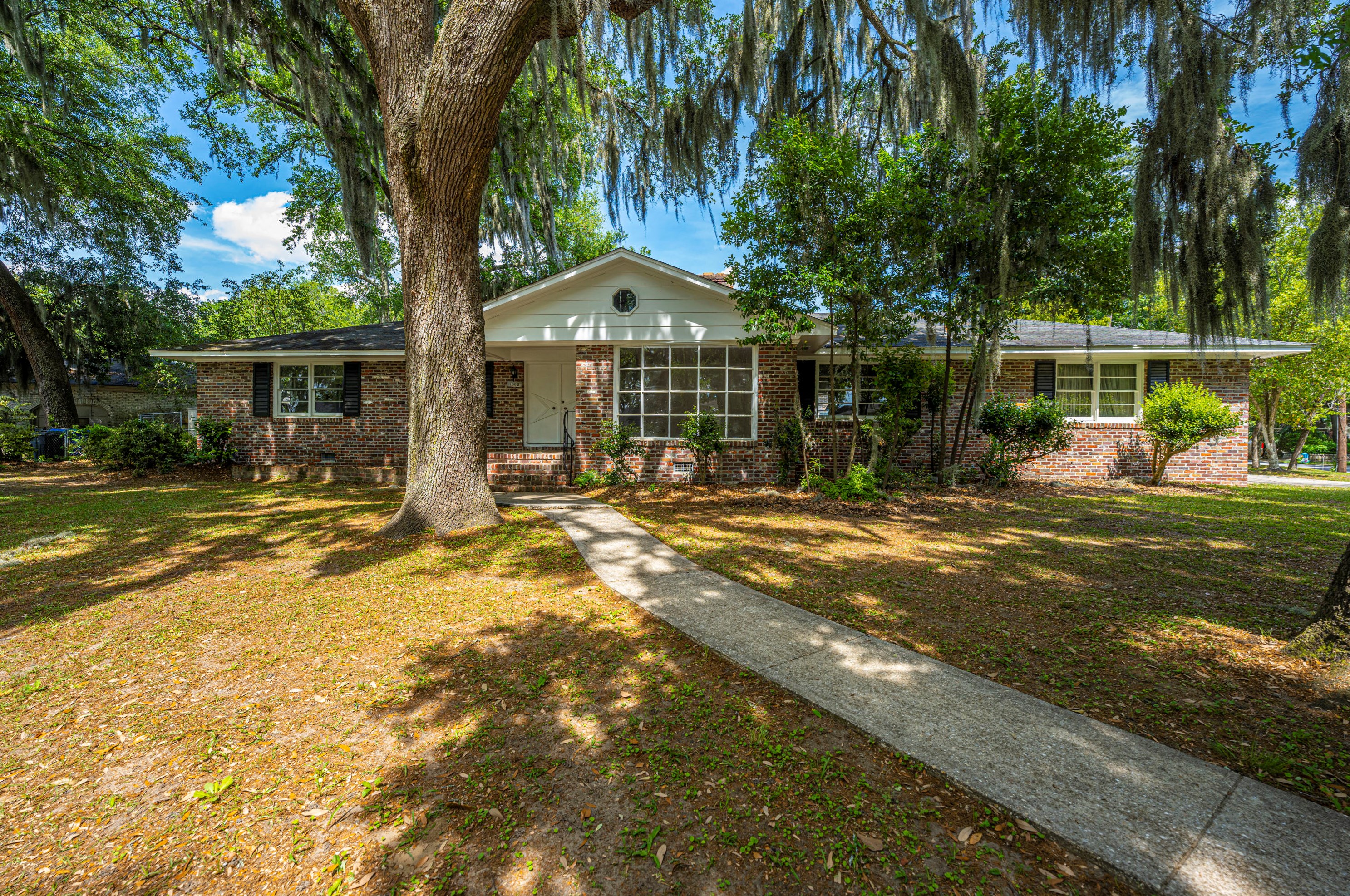 1806 Wilshire Dr, Charleston, SC 29407-3132