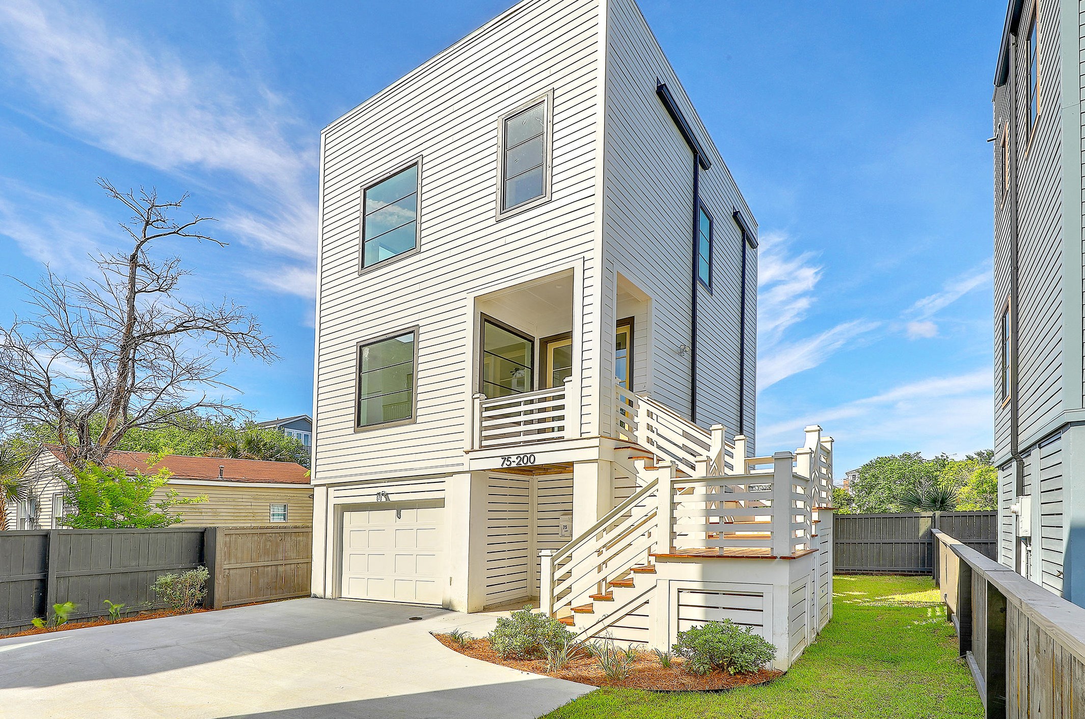 75-200 Aiken St, Charleston, SC 29403-5041