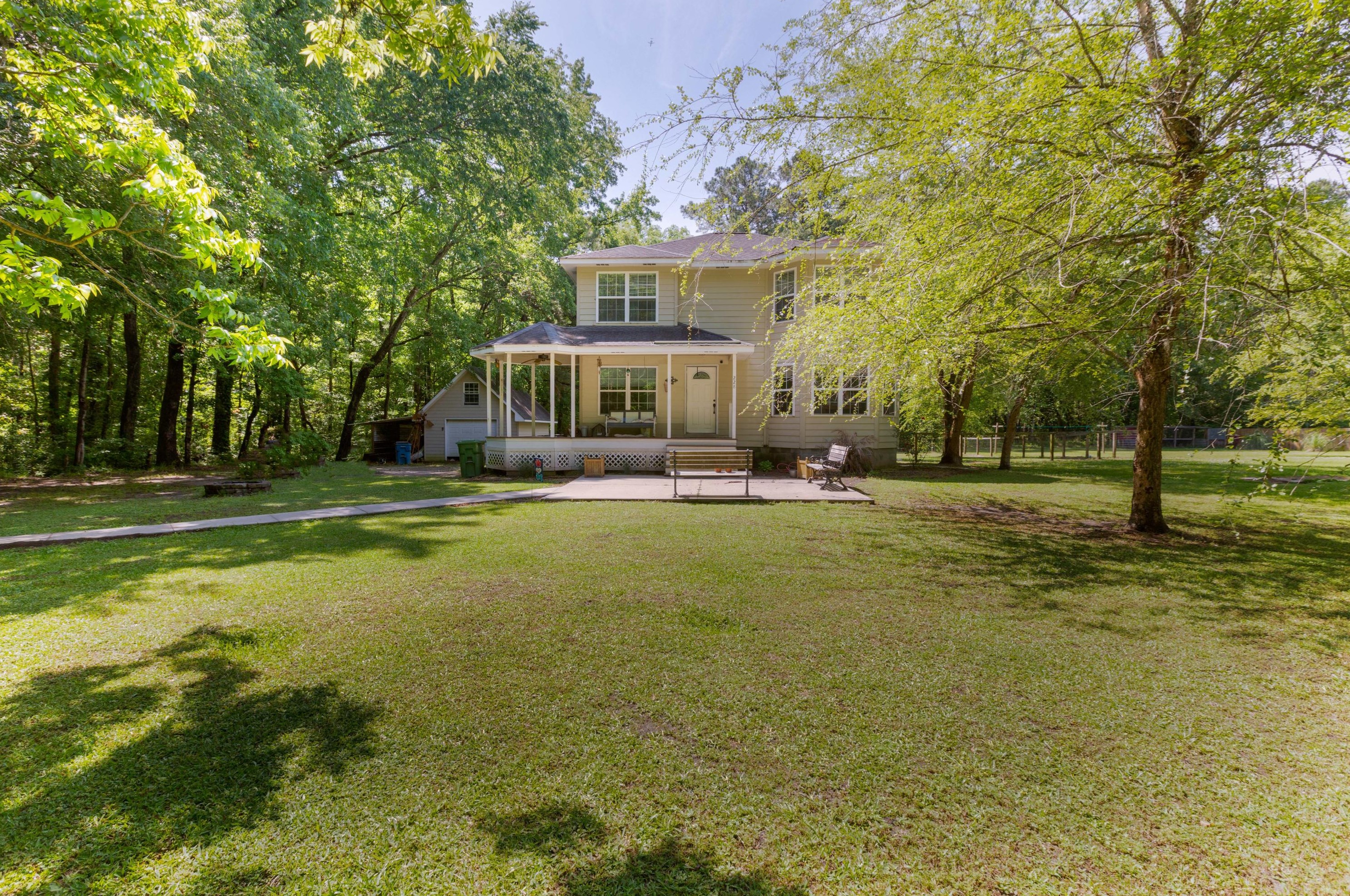 228 Dons Ln, Summerville, SC 29483-7009