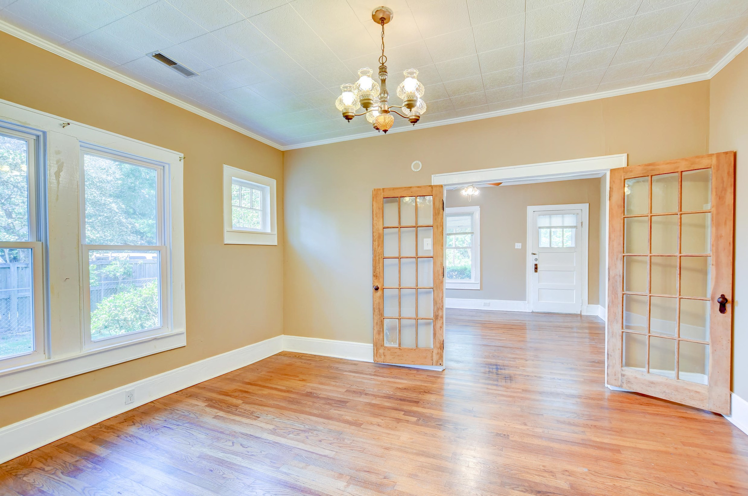 10514 Cottageville Hwy, Cottageville, SC 29435