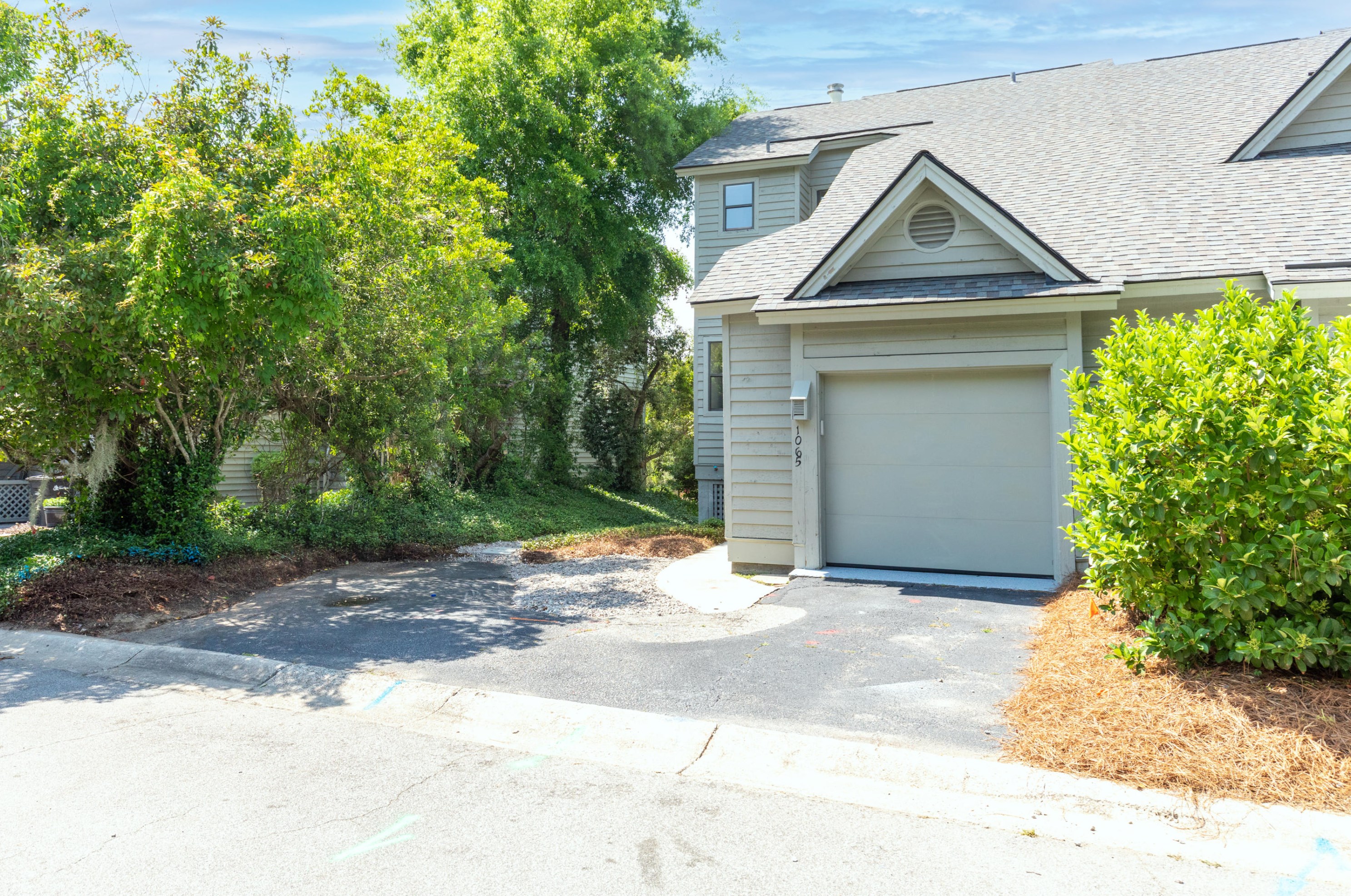 1065 Marsh Ct Ln, Mount Pleasant, SC 29464