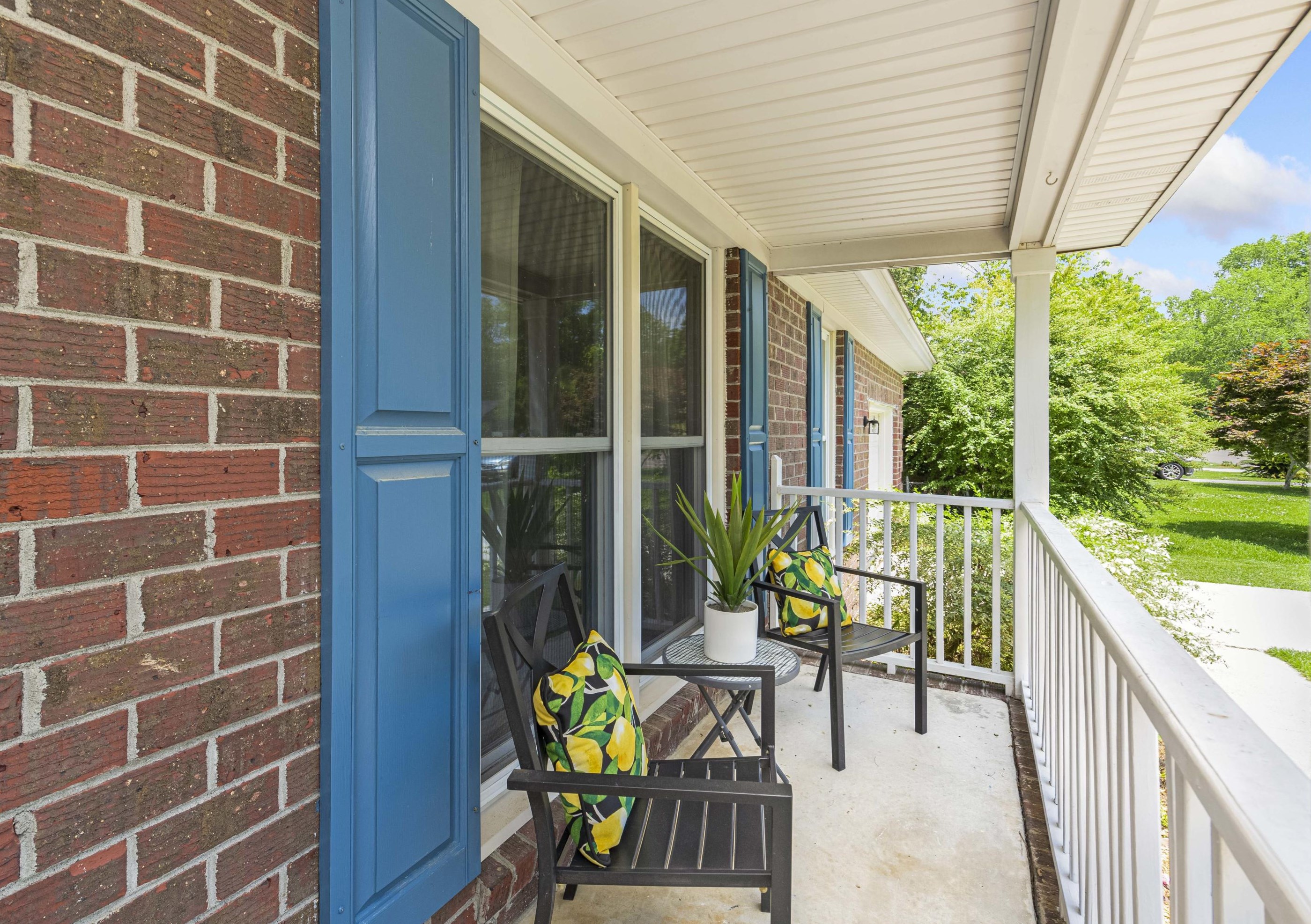 218 Sandra Ln, Ladson, SC 29456