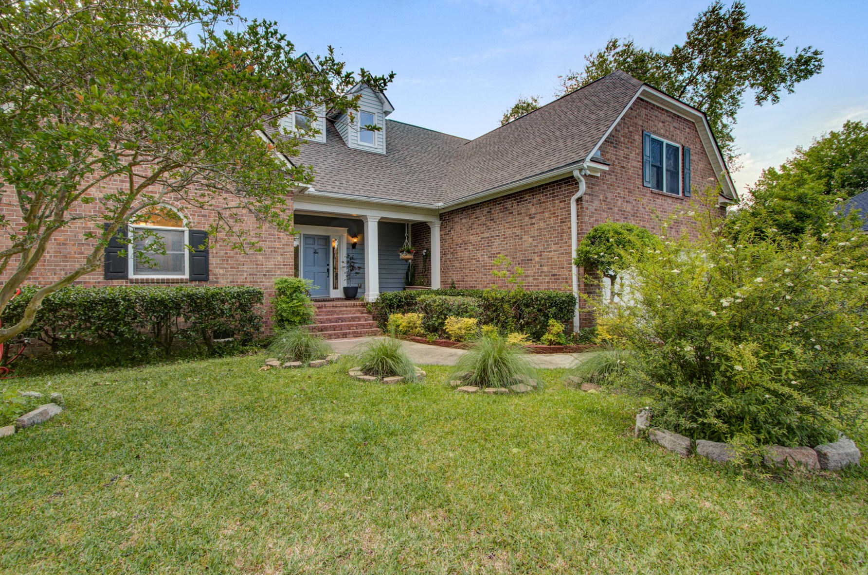 1310 Sandy Shore Ct, Mount Pleasant, SC 29464