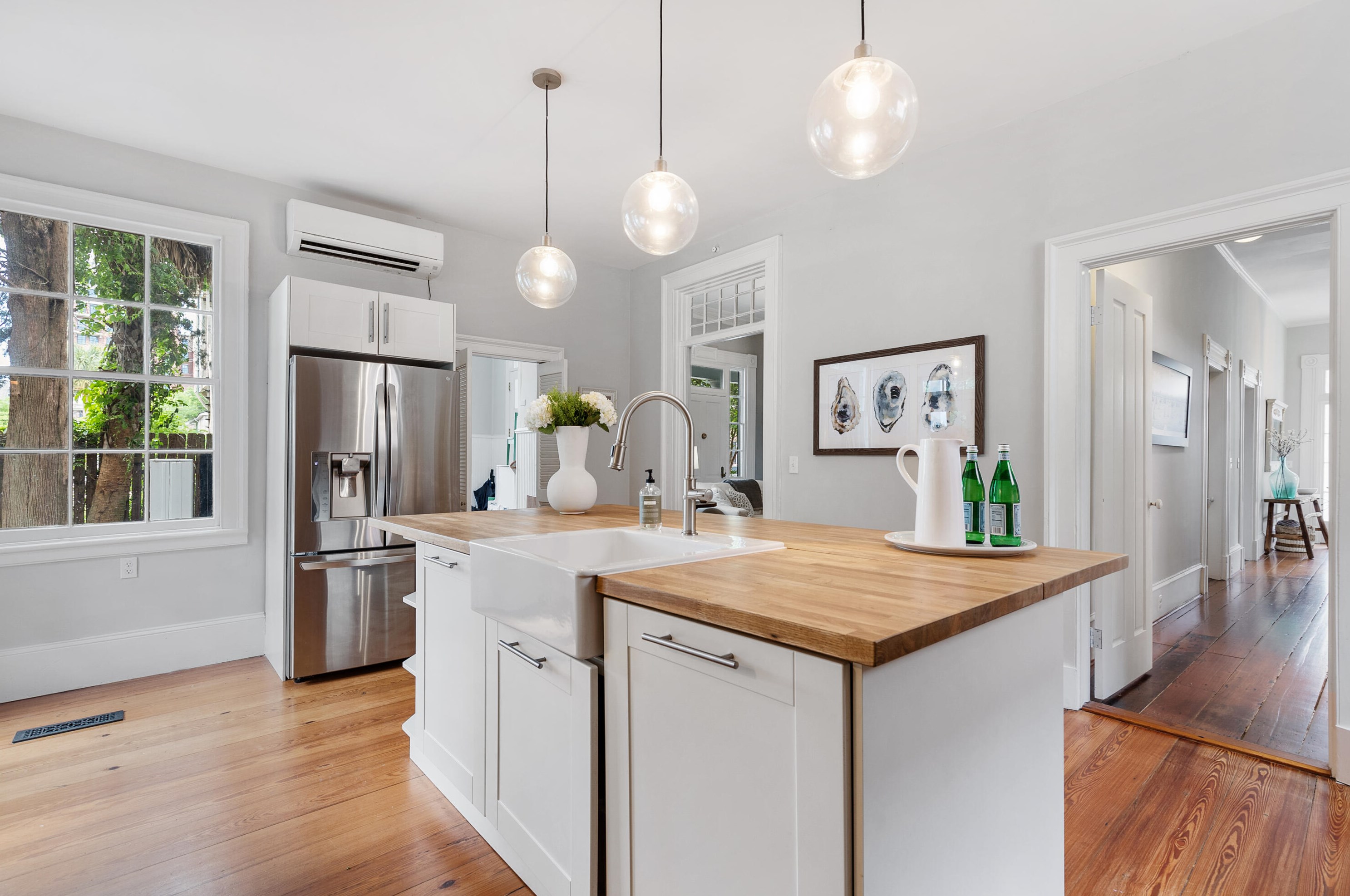 8 Gadsden St, Charleston SC 29401-1205 exterior