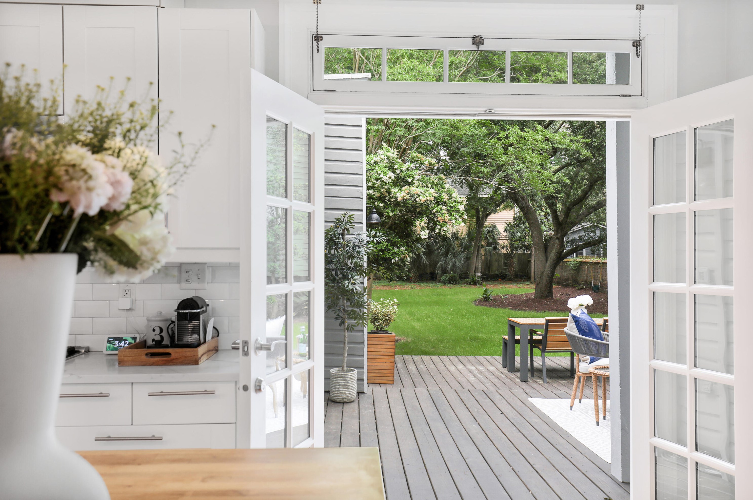 8 Gadsden St, Charleston SC 29401-1205 exterior