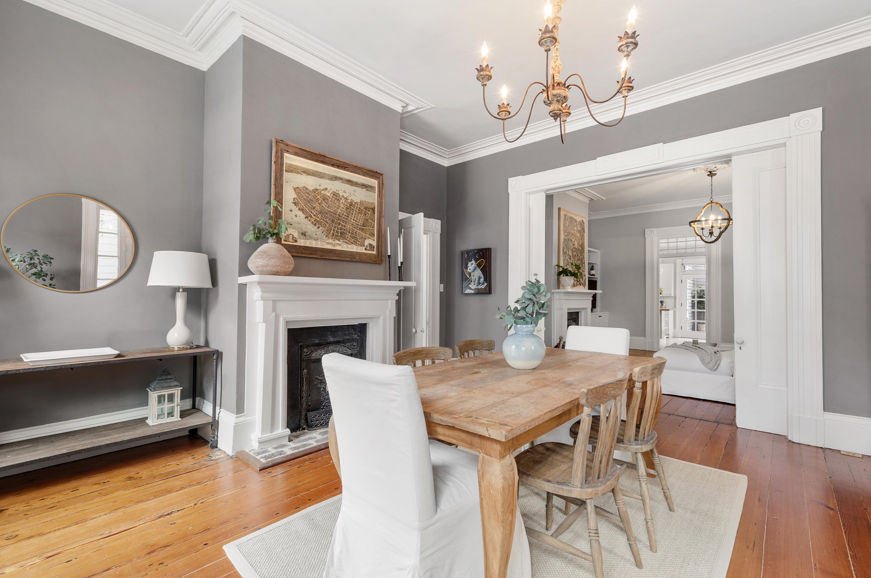 8 Gadsden St, Charleston SC 29401-1205 exterior