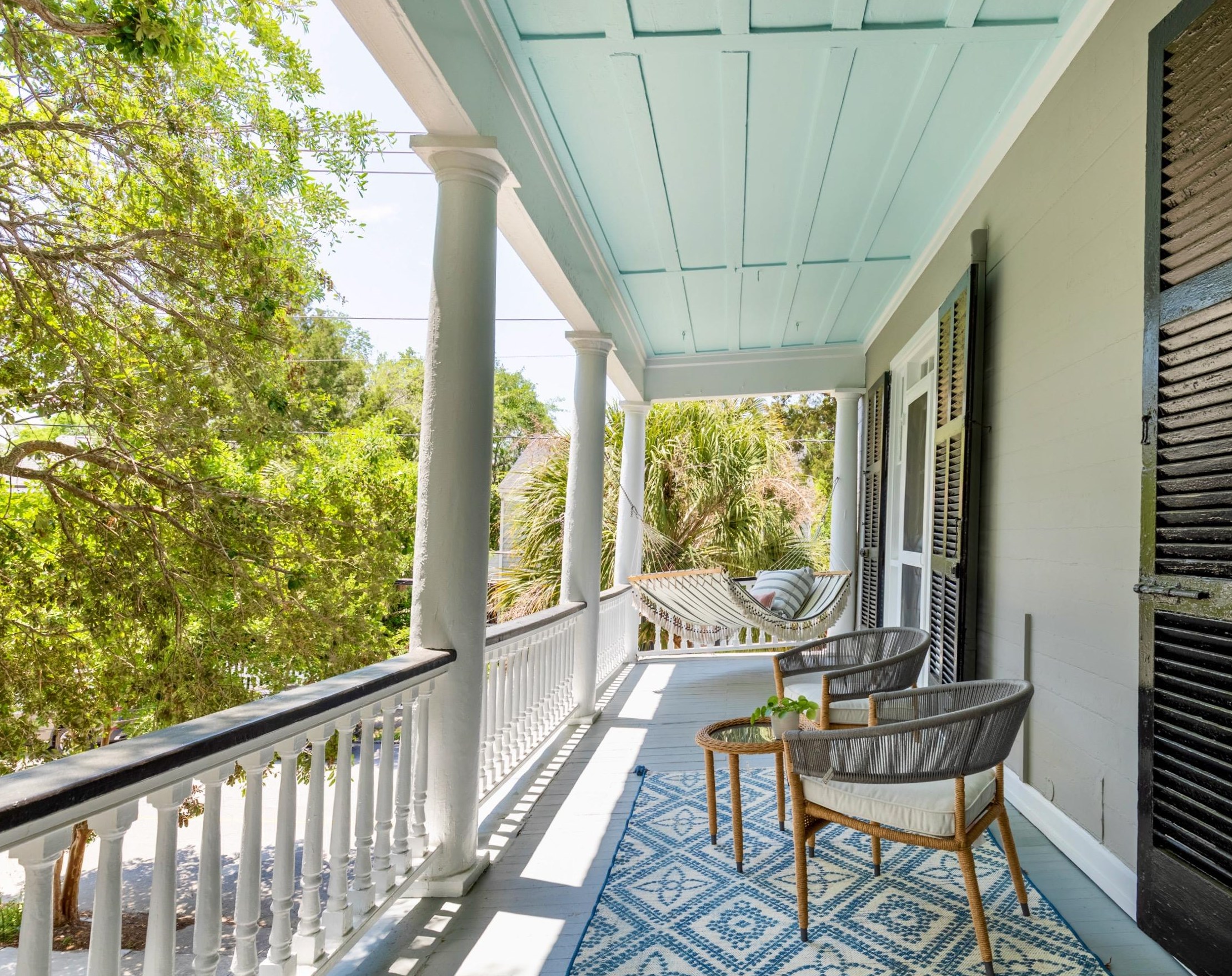 8 Gadsden St, Charleston SC 29401-1205 exterior