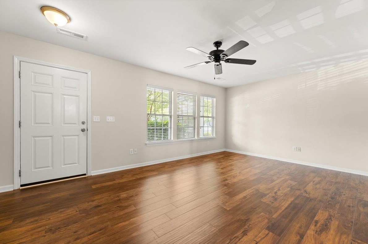 414 Truman Dr, Charleston SC  29445-4707 exterior