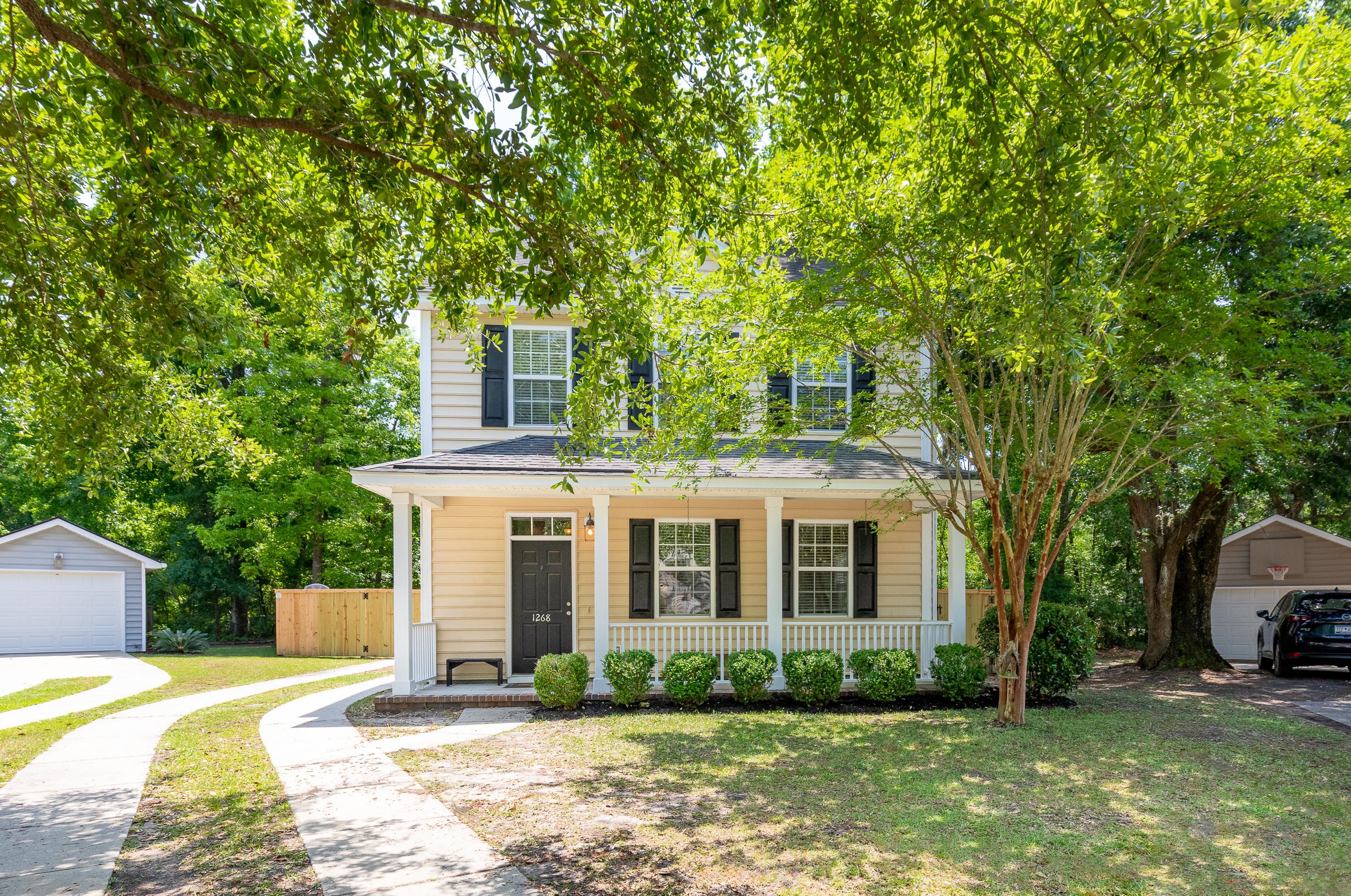 1268 Fallen Oak Dr, Mount Pleasant, SC 29466
