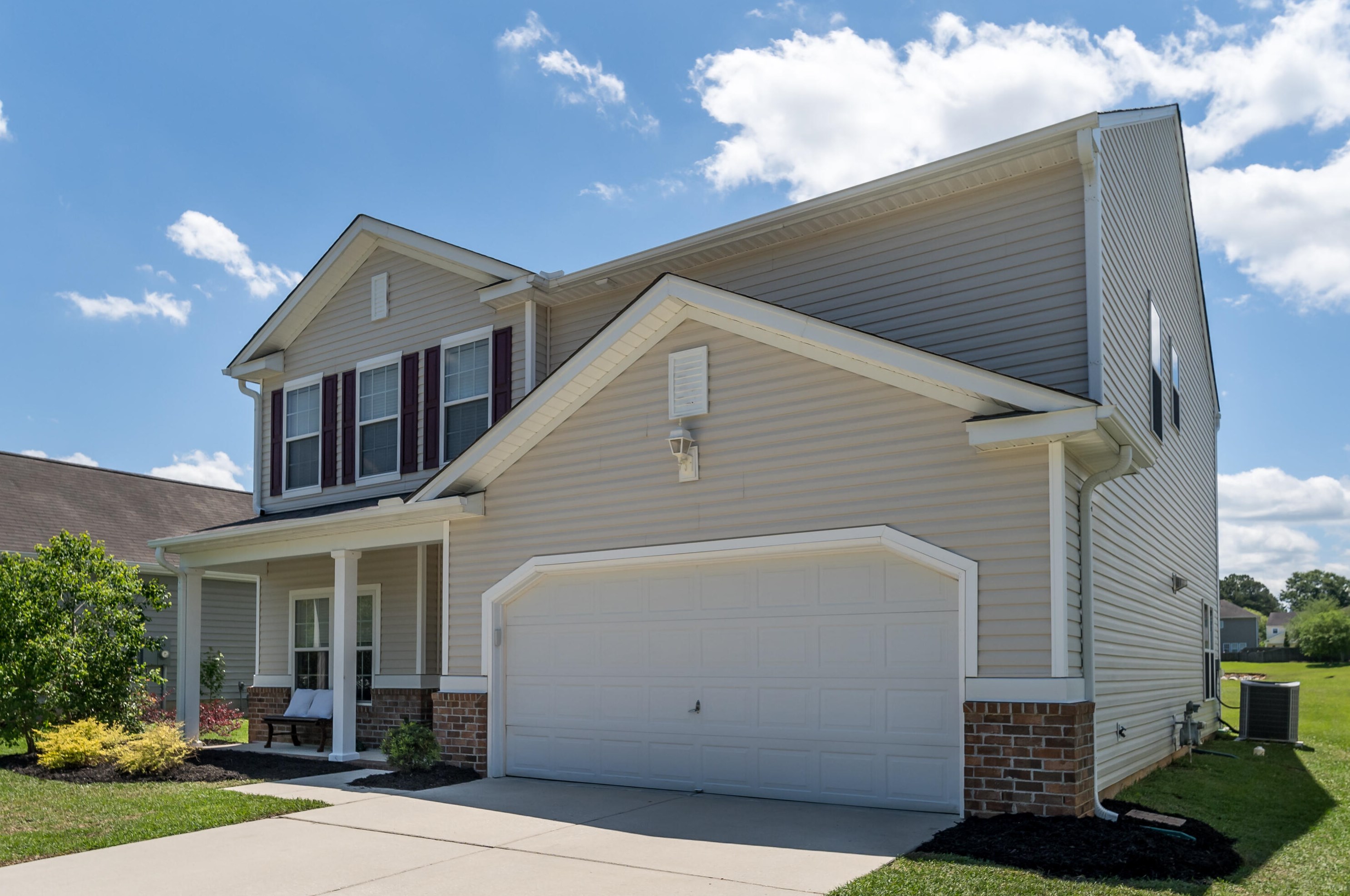 206 Goldfinch Ln, Summerville, SC 29485-4209